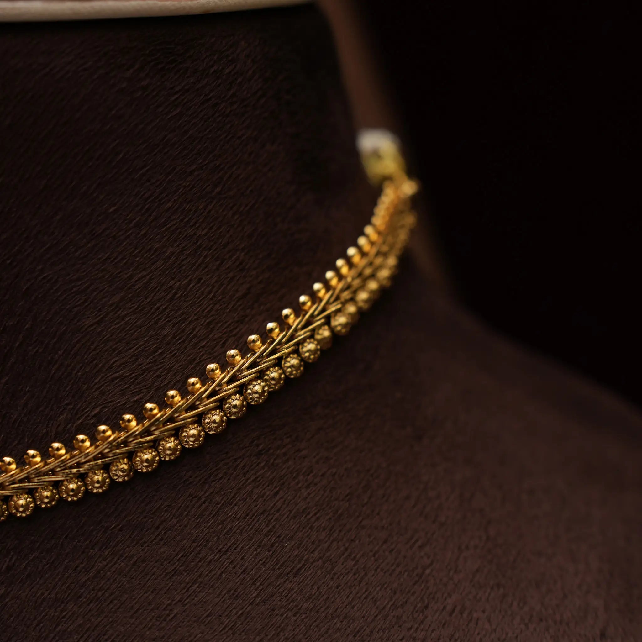 Nila Polki Choker - Red