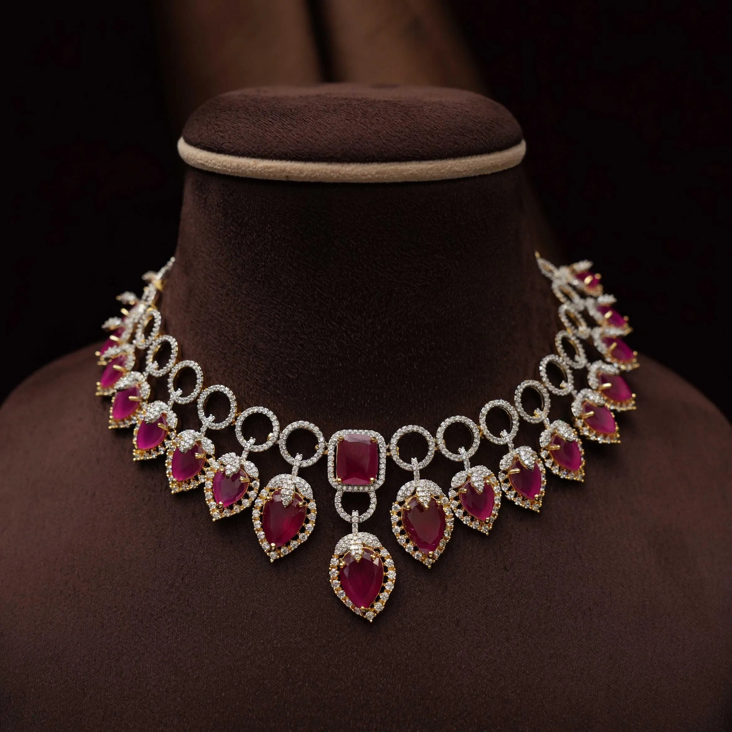 Nila Zircon Necklace