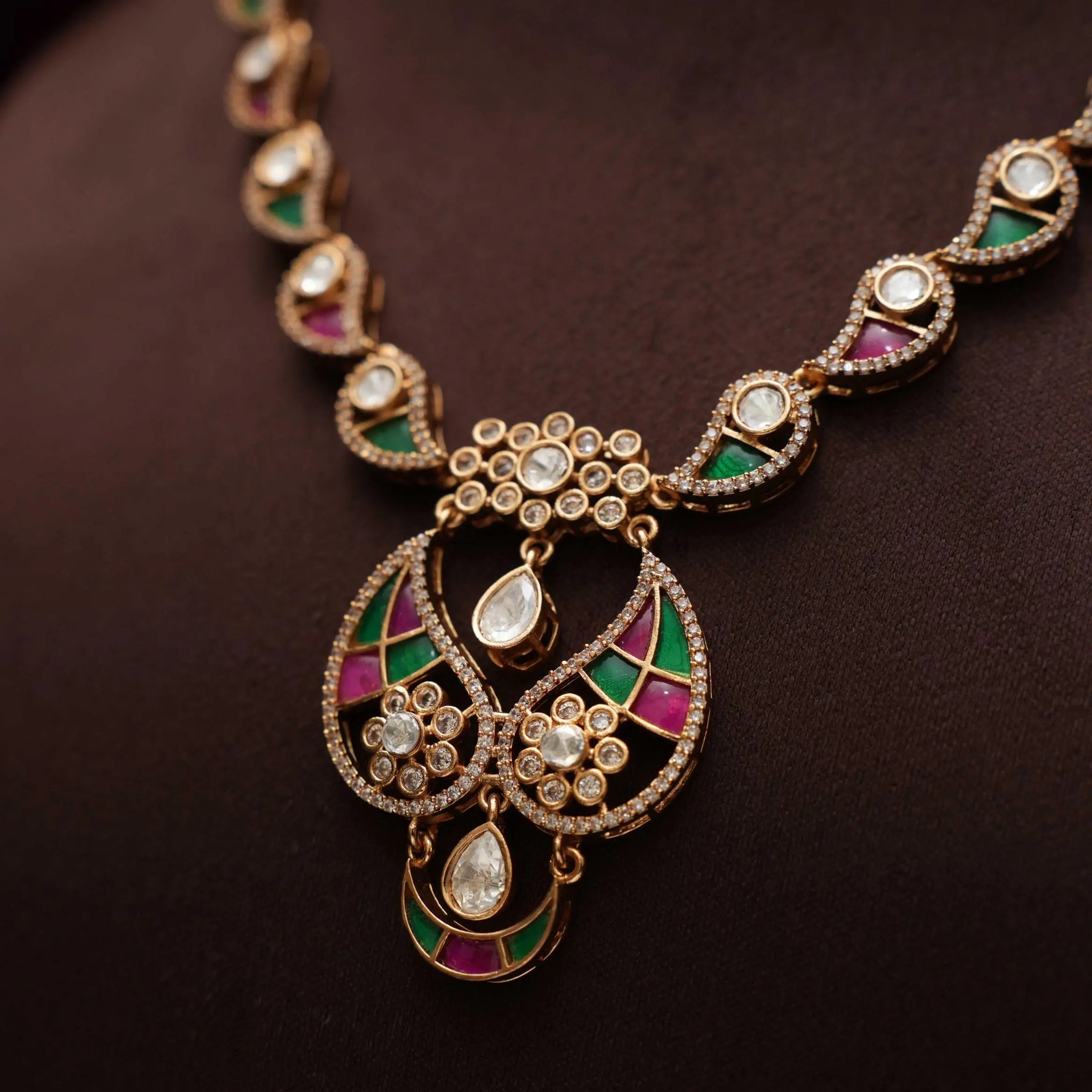 Nilani Polki Necklace - Multicolor