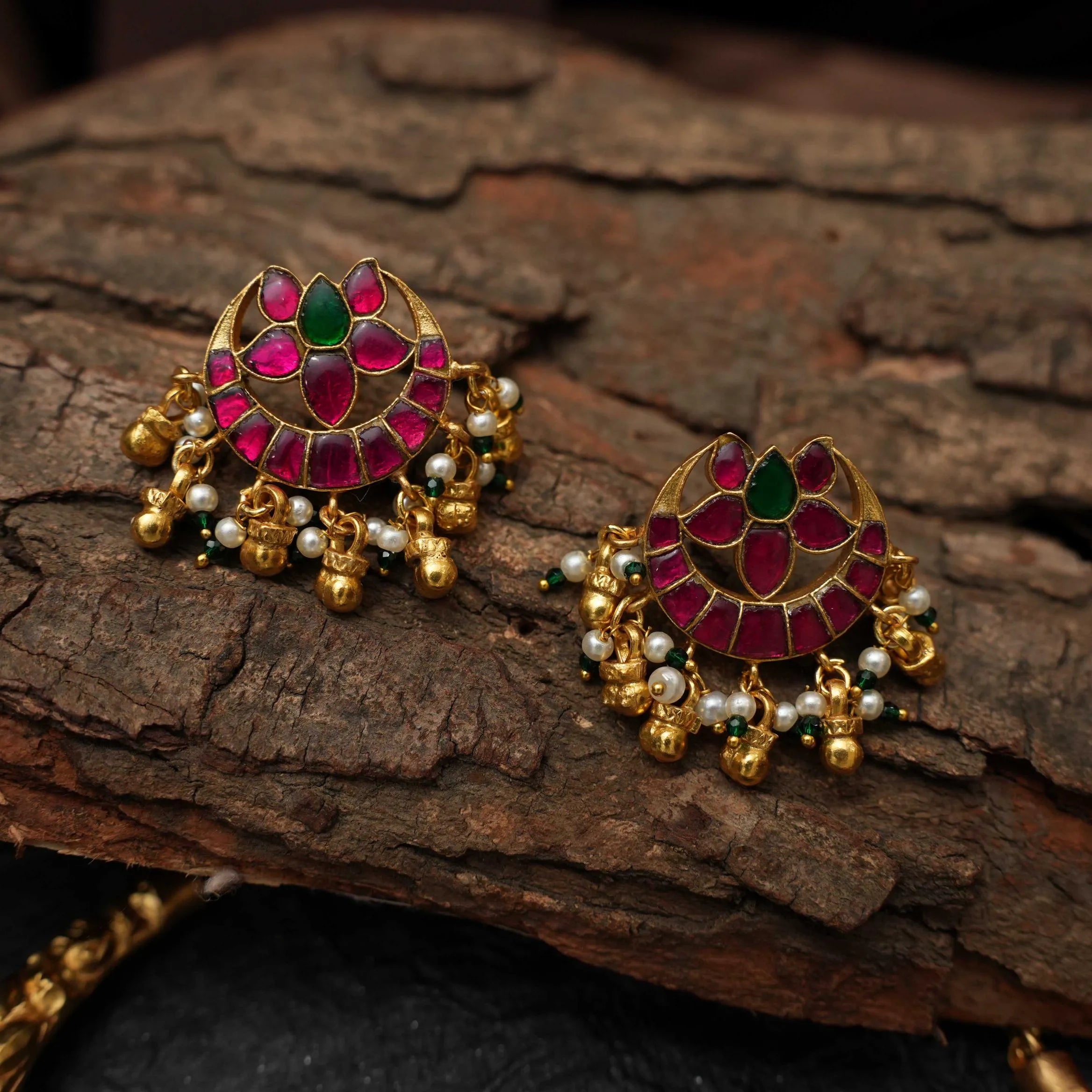 Nimisha Antique Hasli Necklace