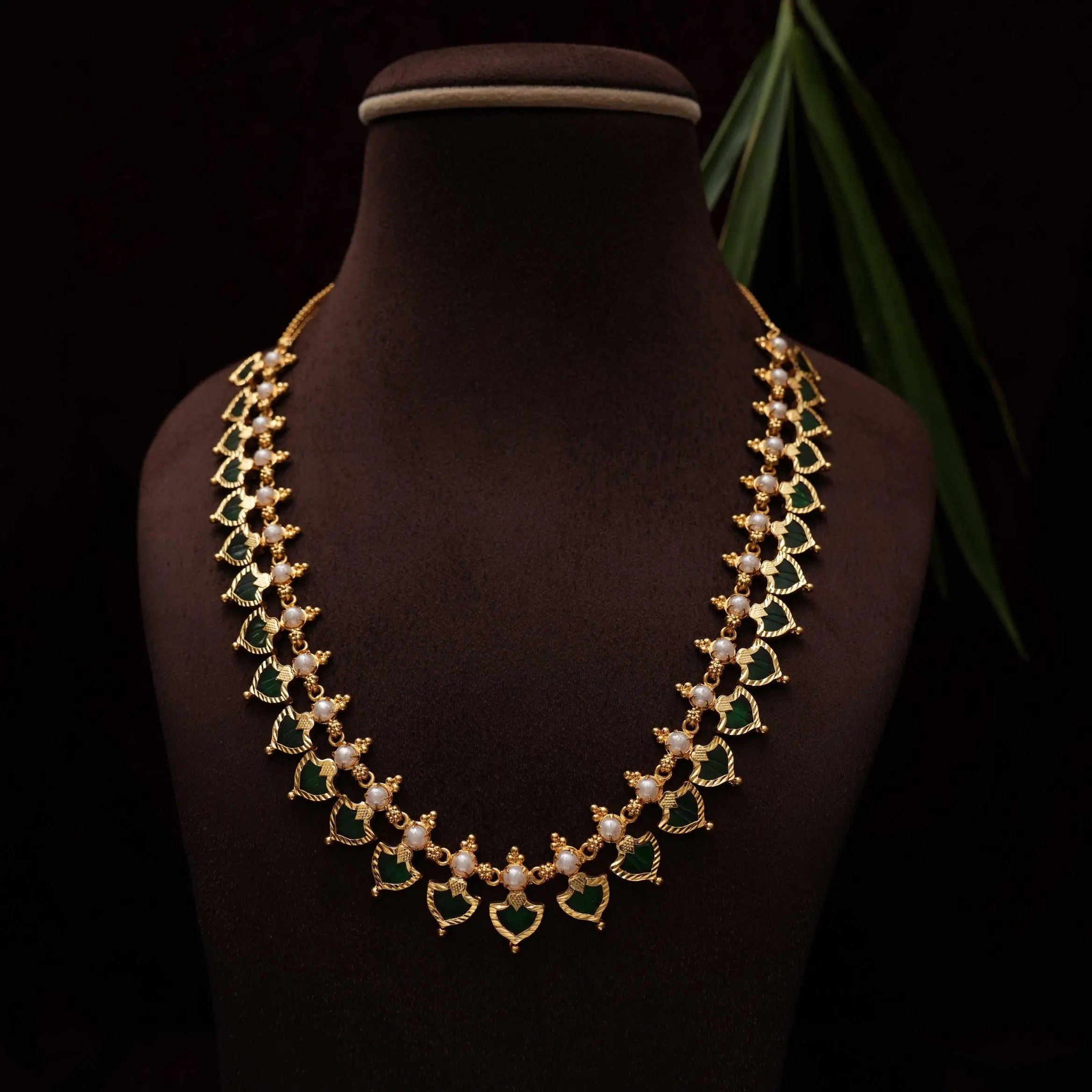 Nimisha Palakka Necklace