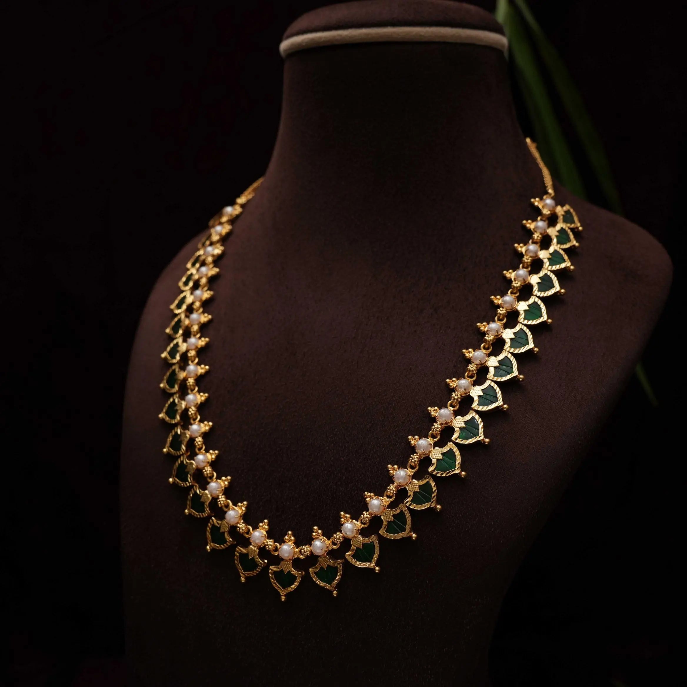 Nimisha Palakka Necklace