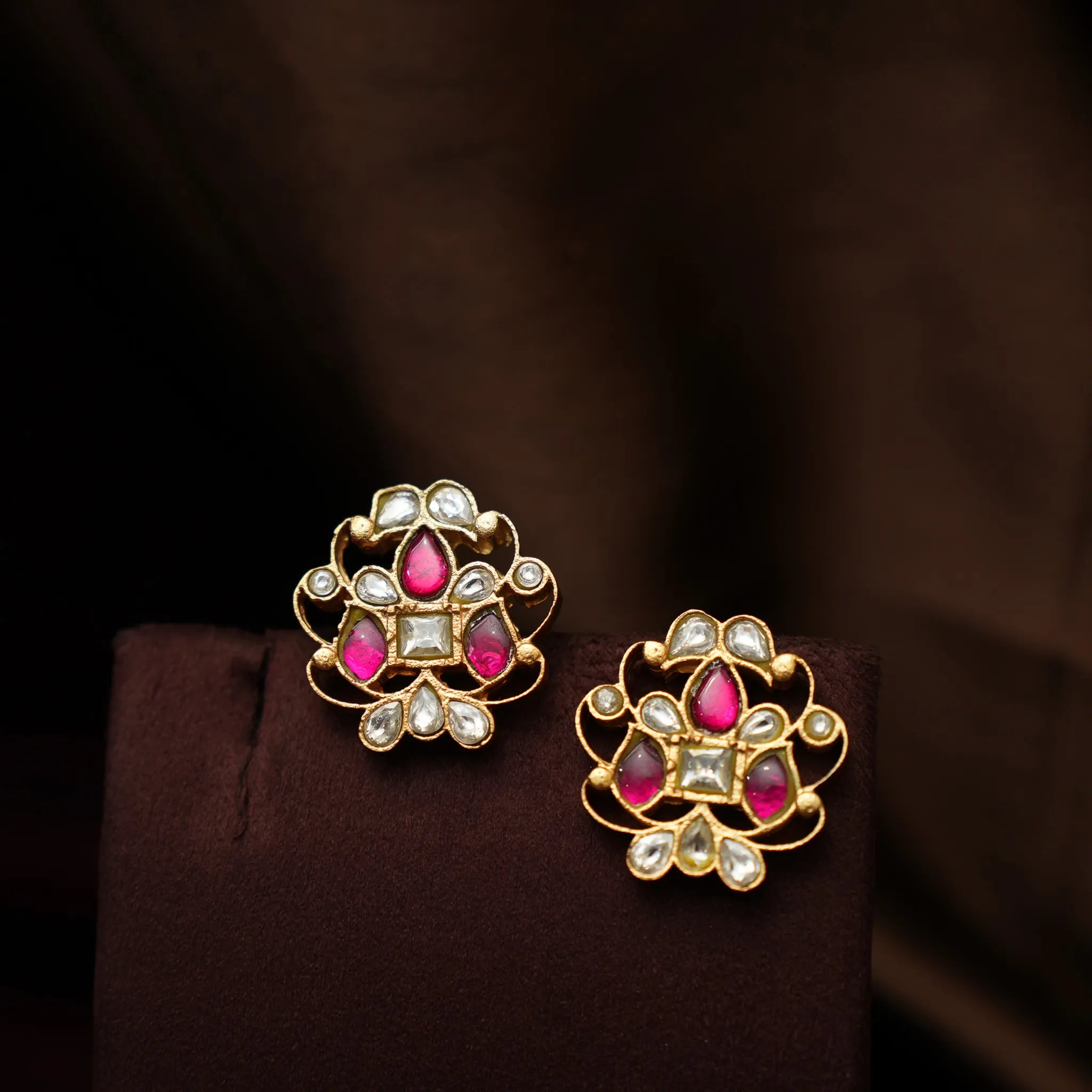 Nirmala Pearl Polki Choker - Red & White