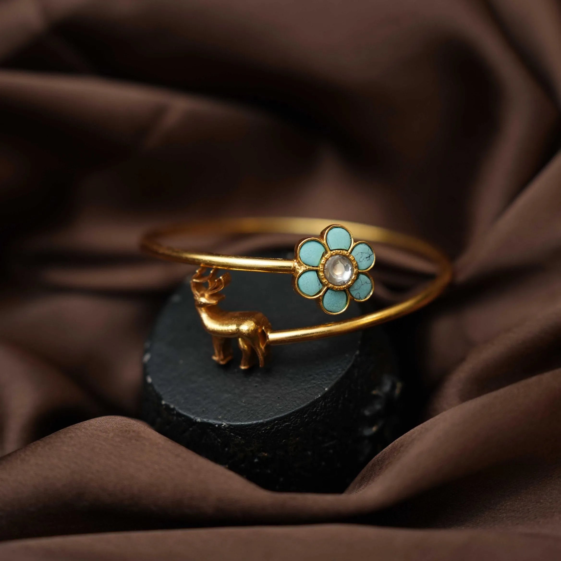 Nishi Silver Kada Bangle