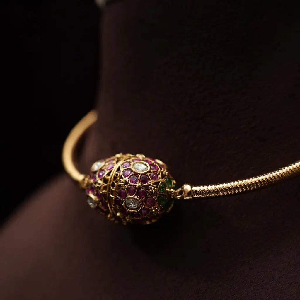 Nivriti Antique Hasli Necklace