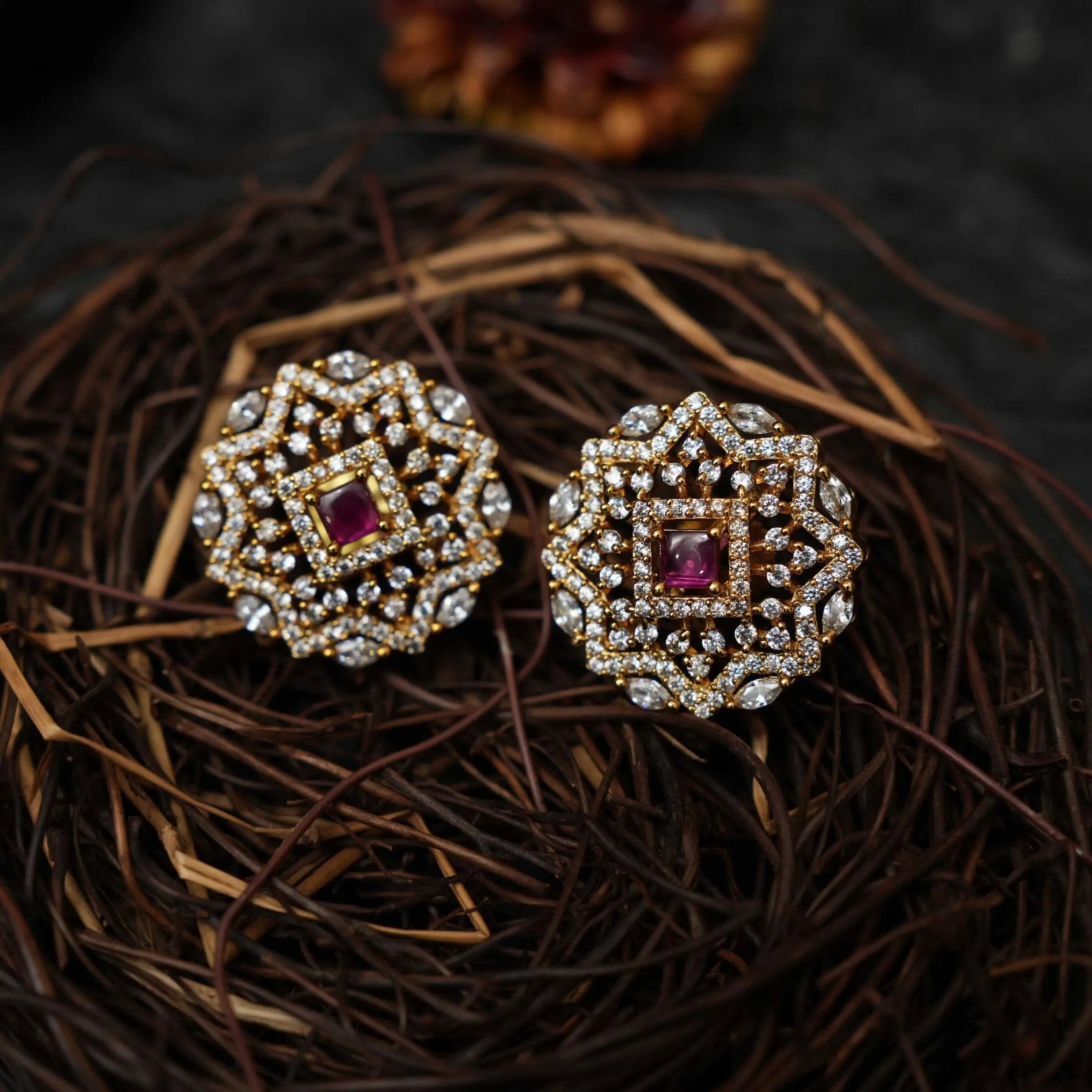 Niya Zircon Ear Stud