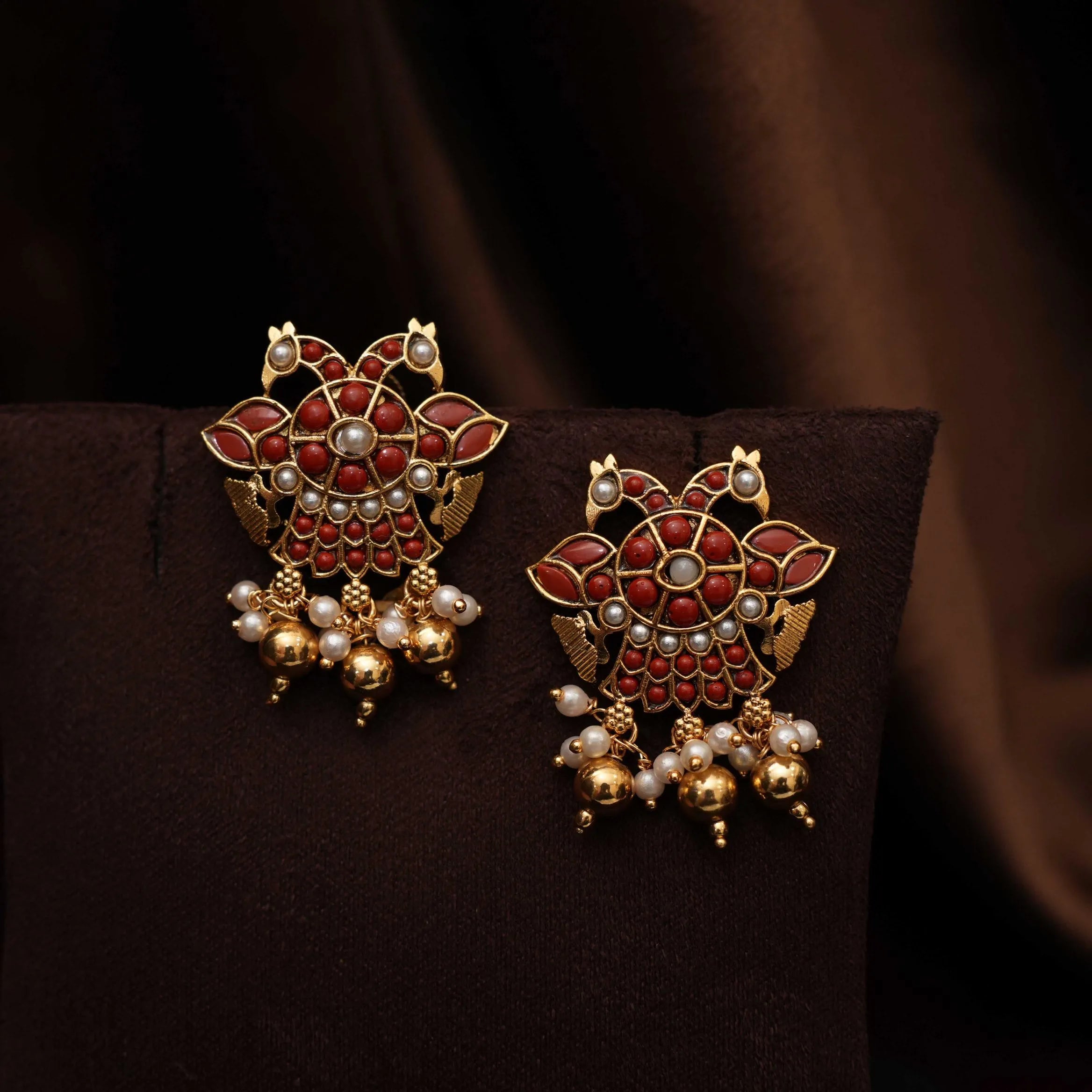 Omaya Antique Necklace - Iruthalai Pakshi