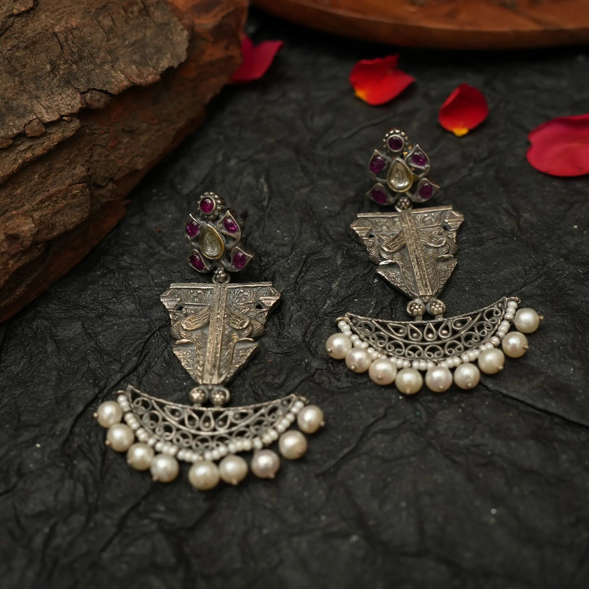 Oxidised Pearl Earring