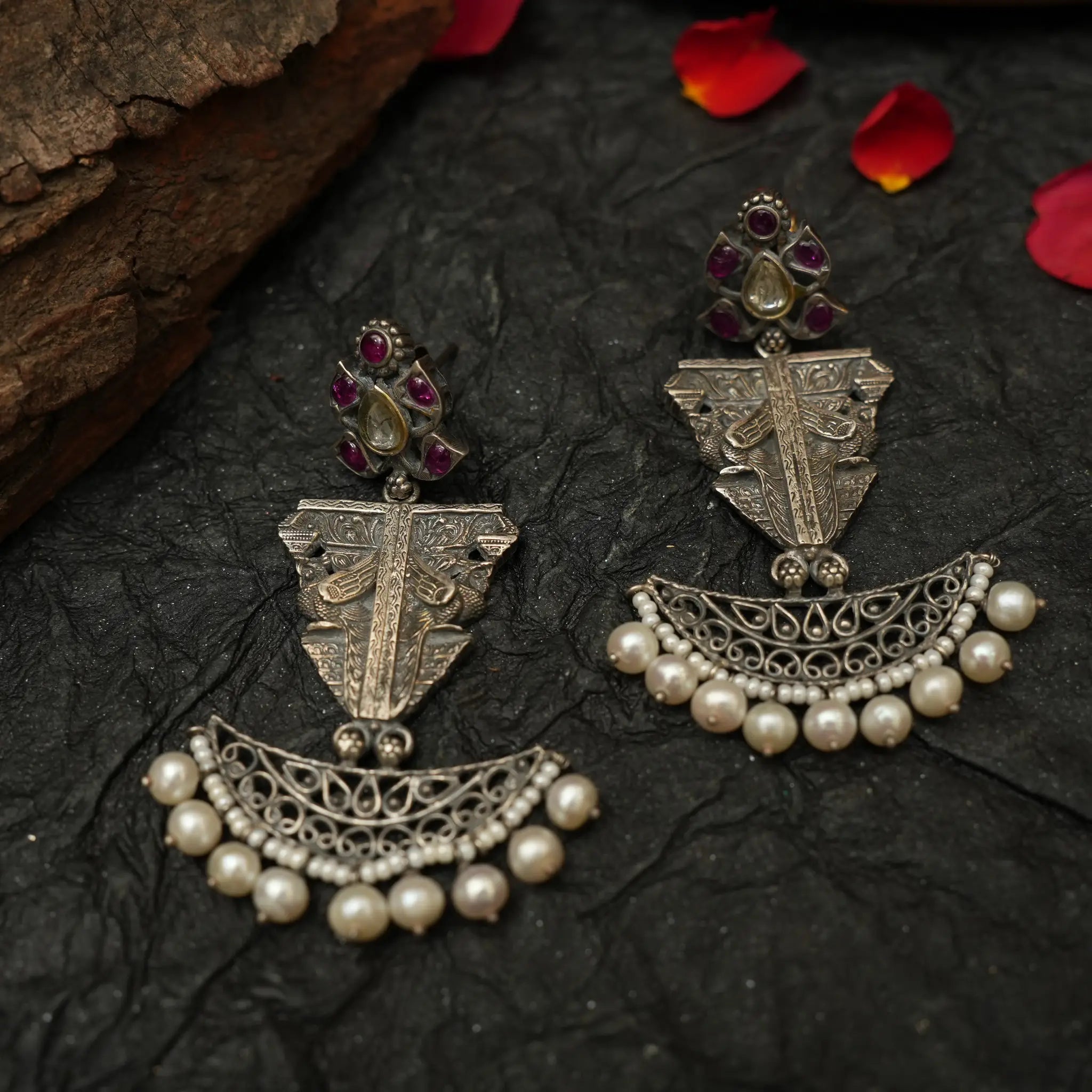 Oxidised Pearl Earring