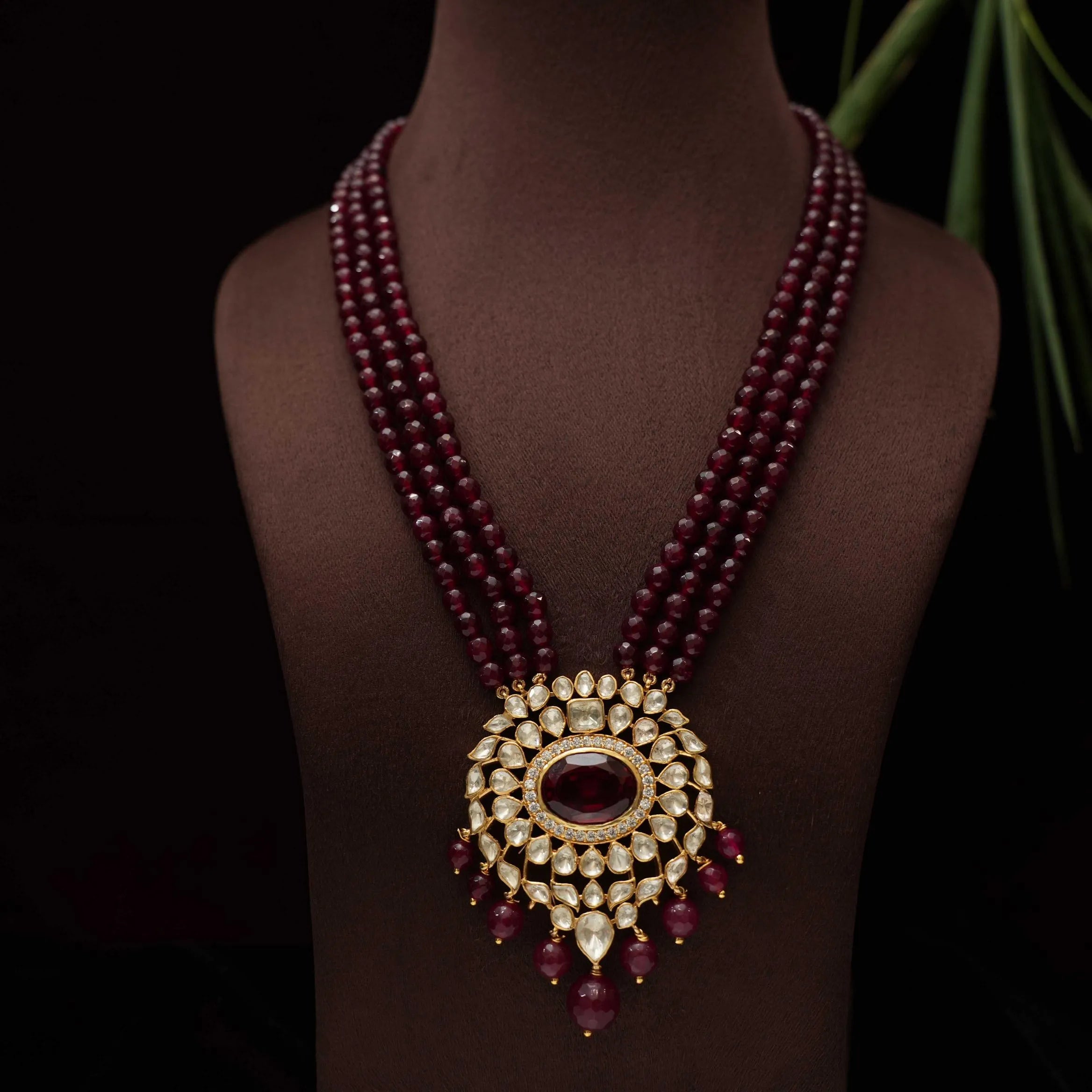 Pakhi Kundan Beaded Necklace