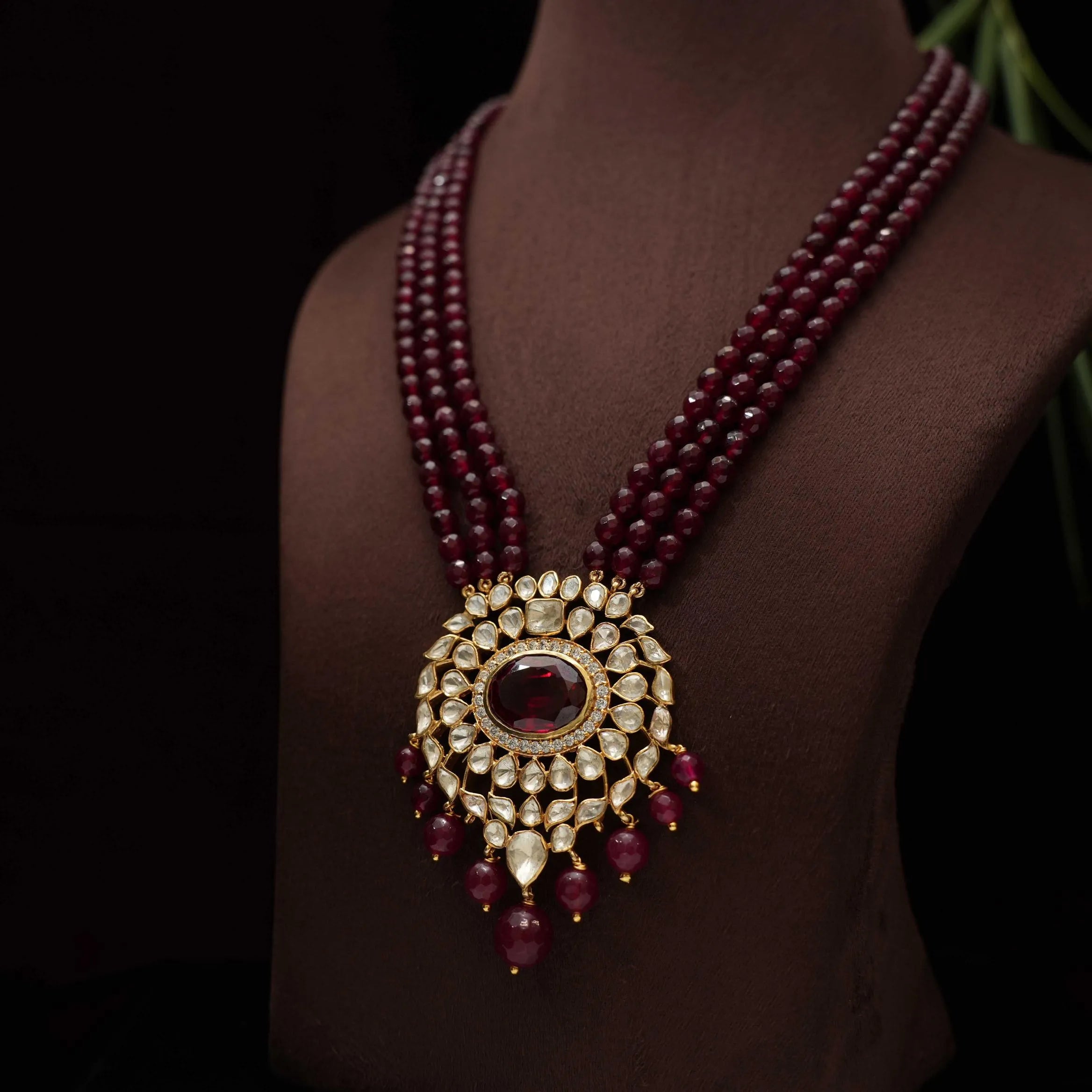 Pakhi Kundan Beaded Necklace
