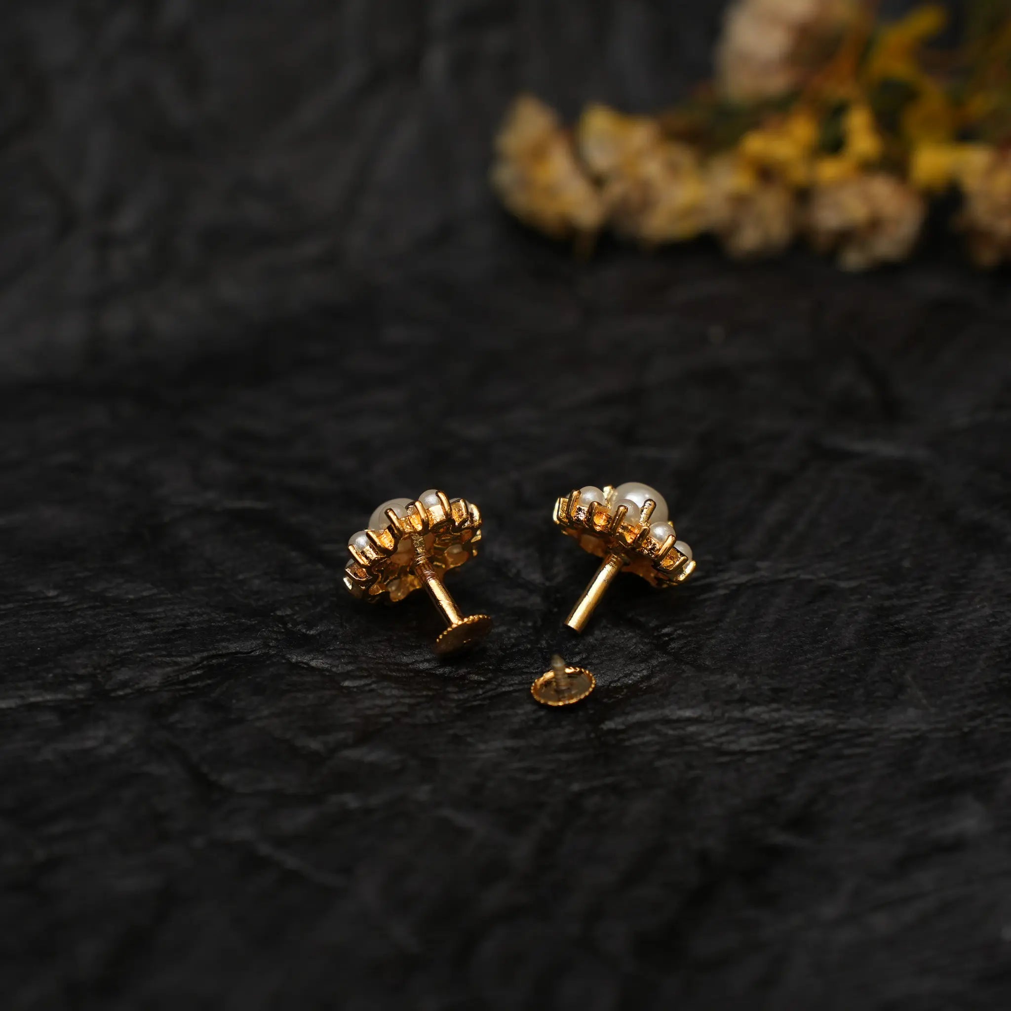 Pari Antique Ear Stud - Tia