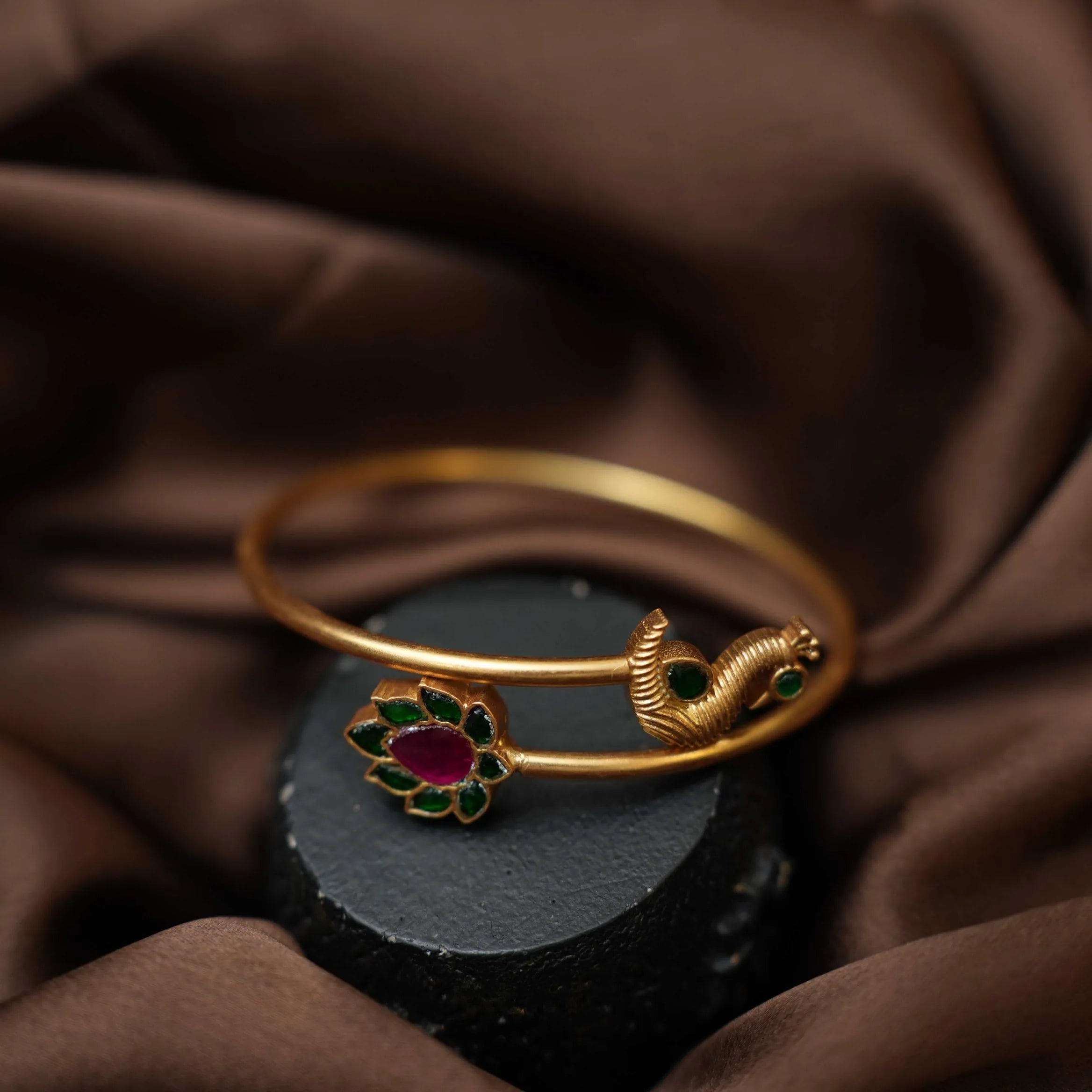 Pari Silver Kada Bangle