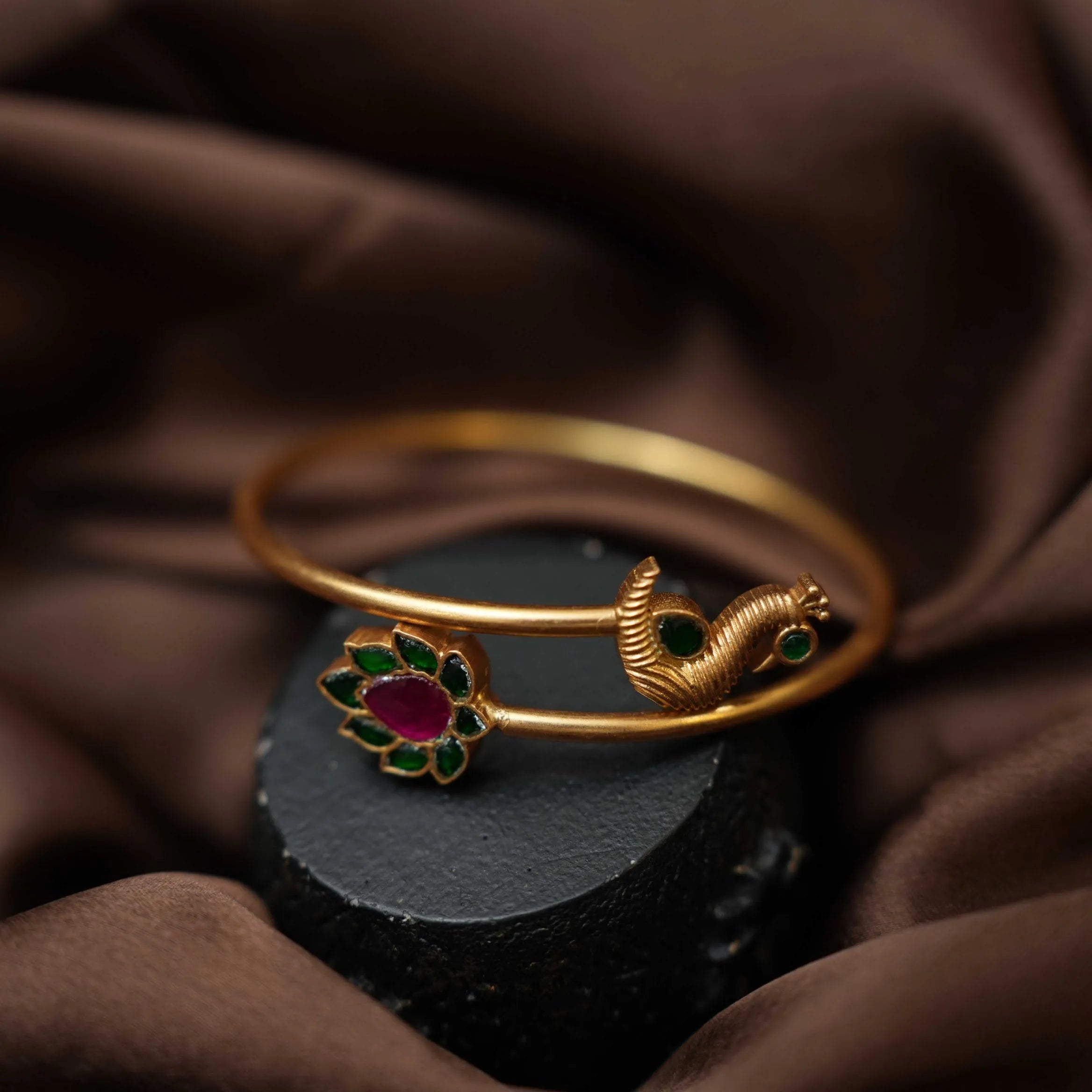 Pari Silver Kada Bangle