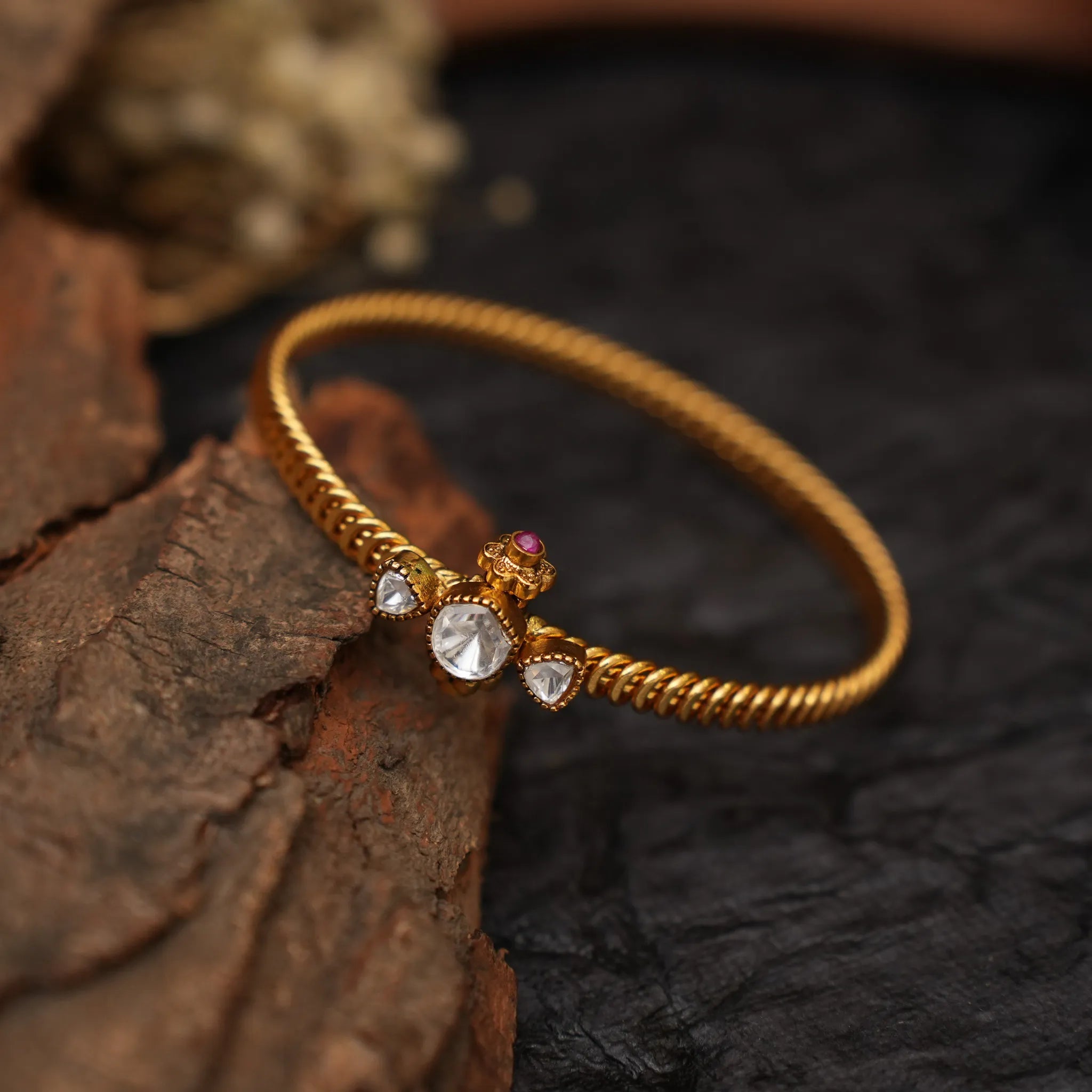 Paridhi Antique Bangle