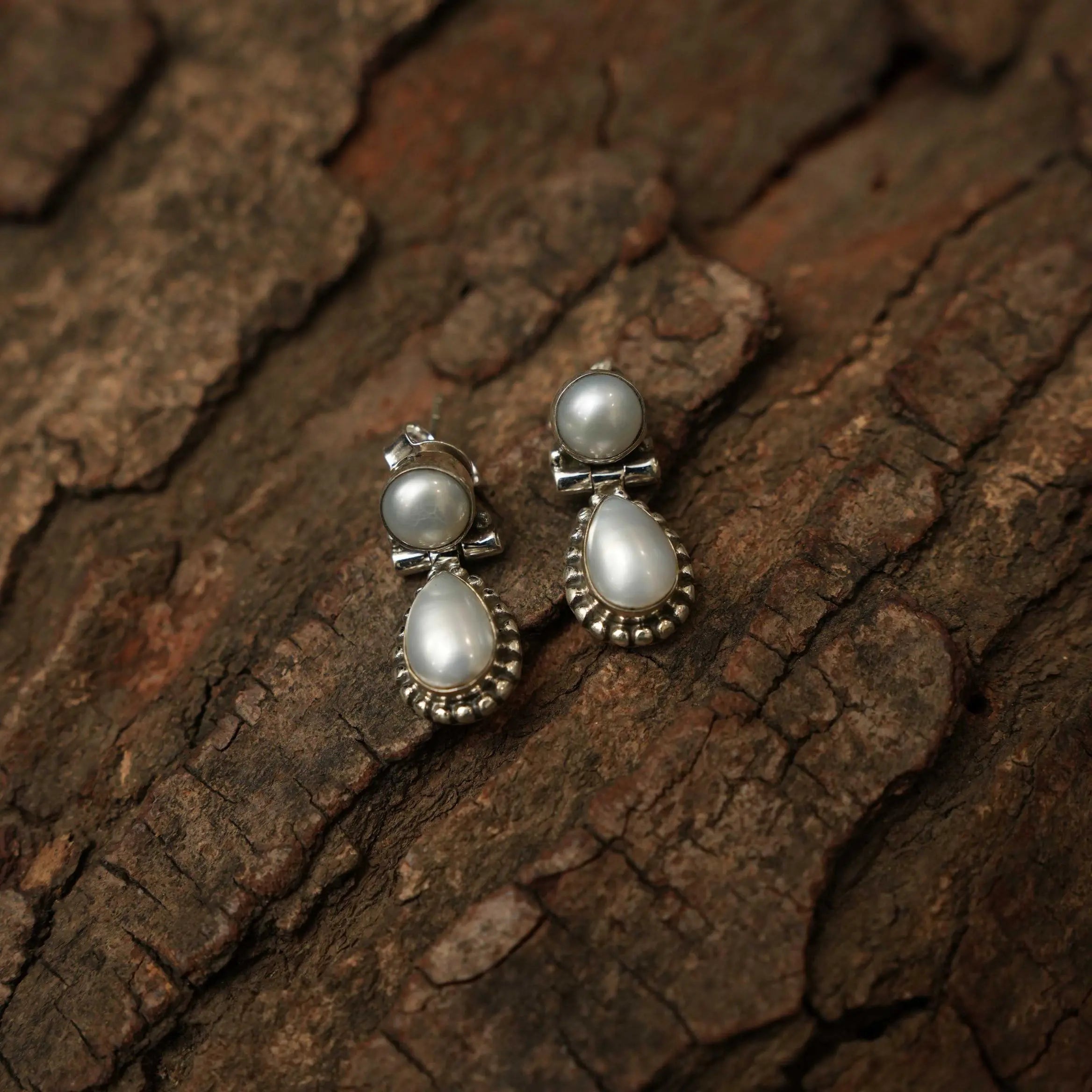 Pranila Silver Oxidised Ear Stud - Pearl