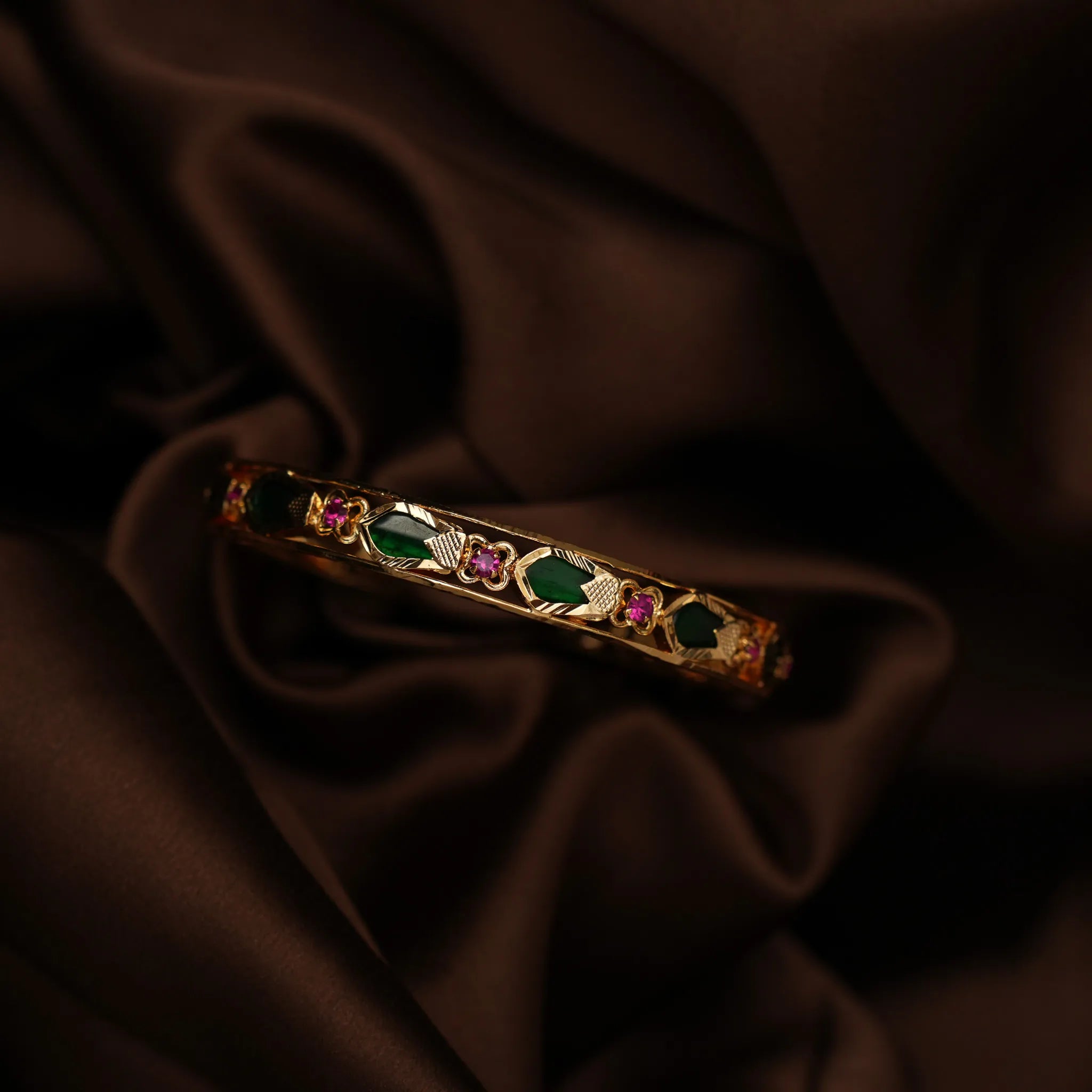 Pranith Antique Palakka Bangle