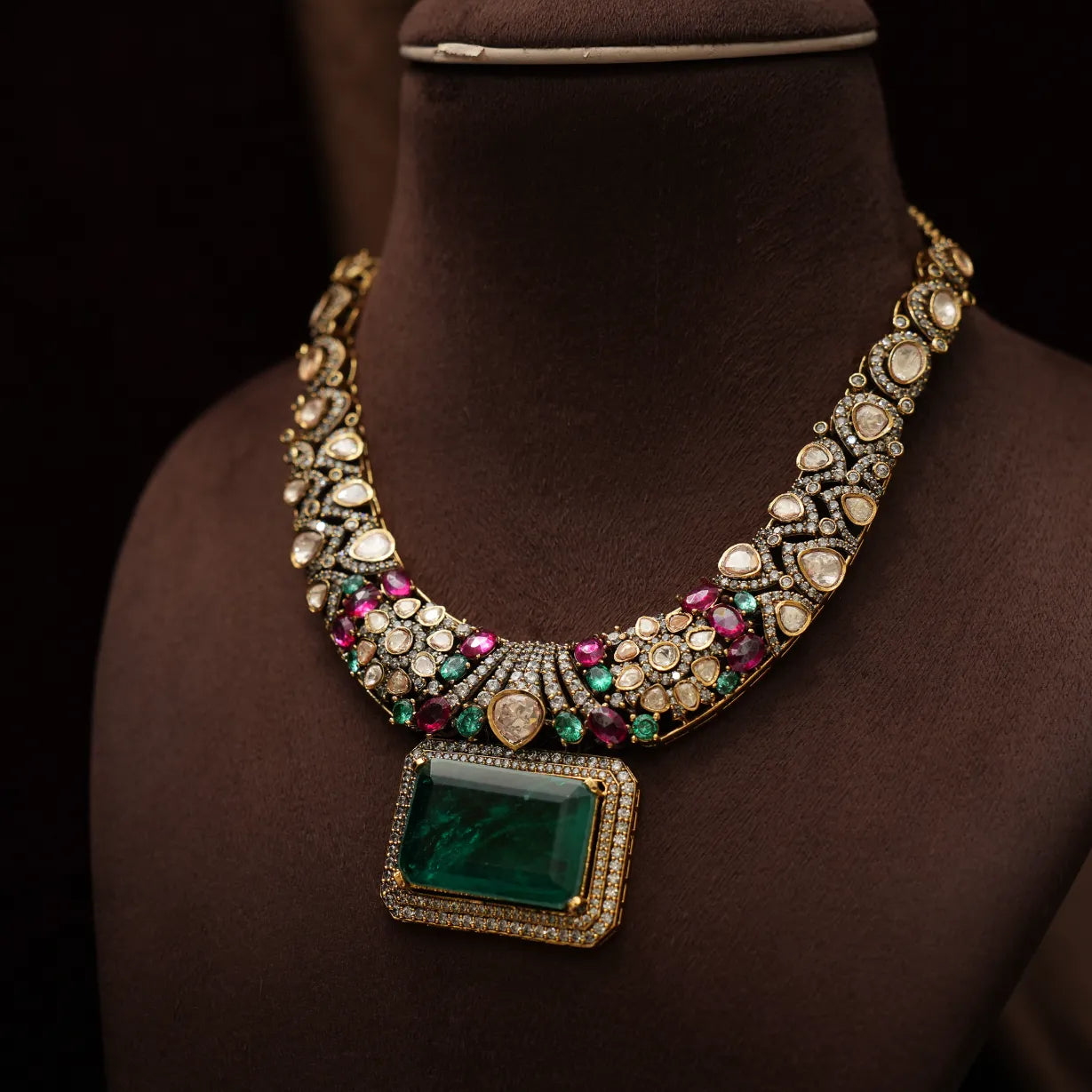 Prisha Victorian Polki Necklace - Emerald Green
