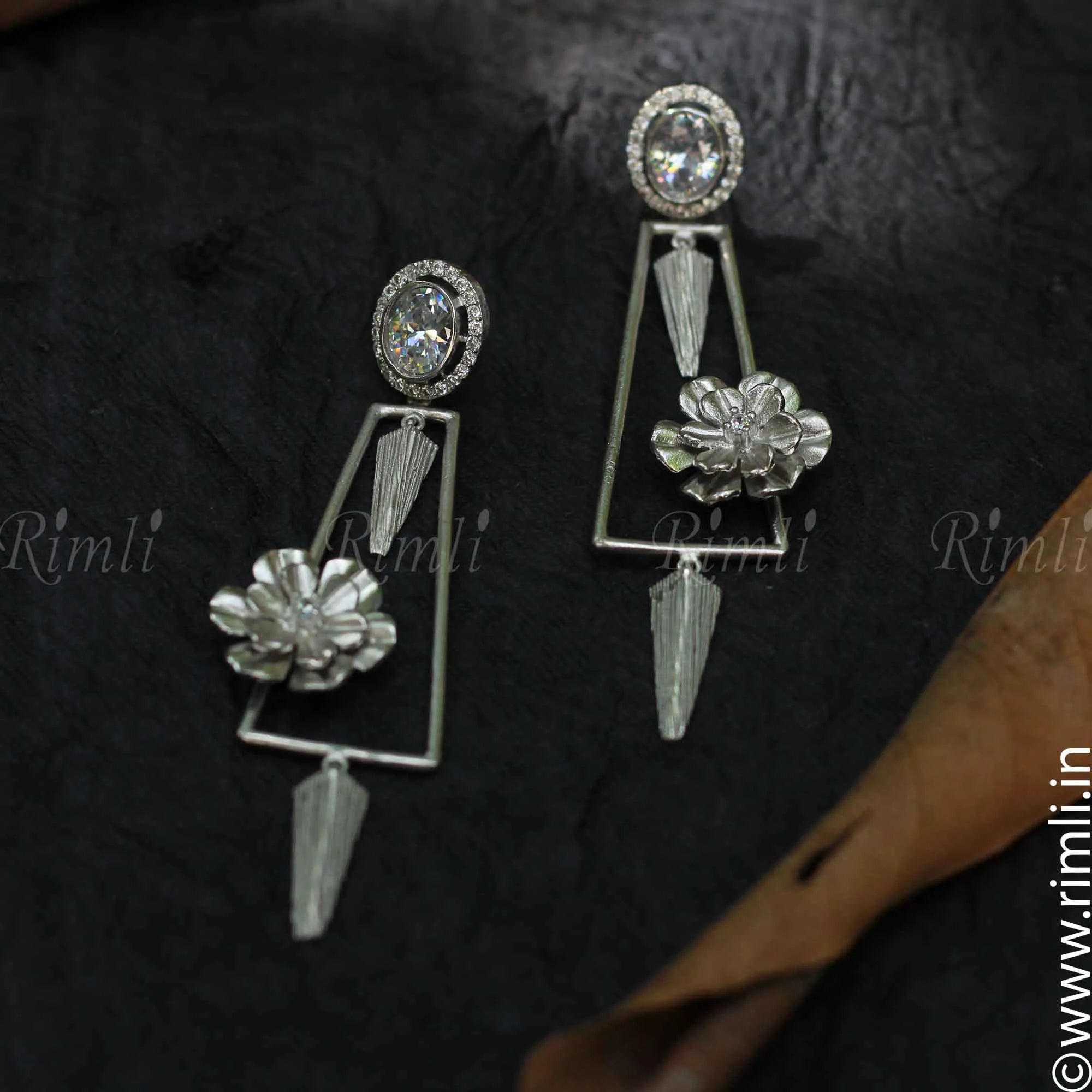 Geometric Earrings - Rimli Boutique