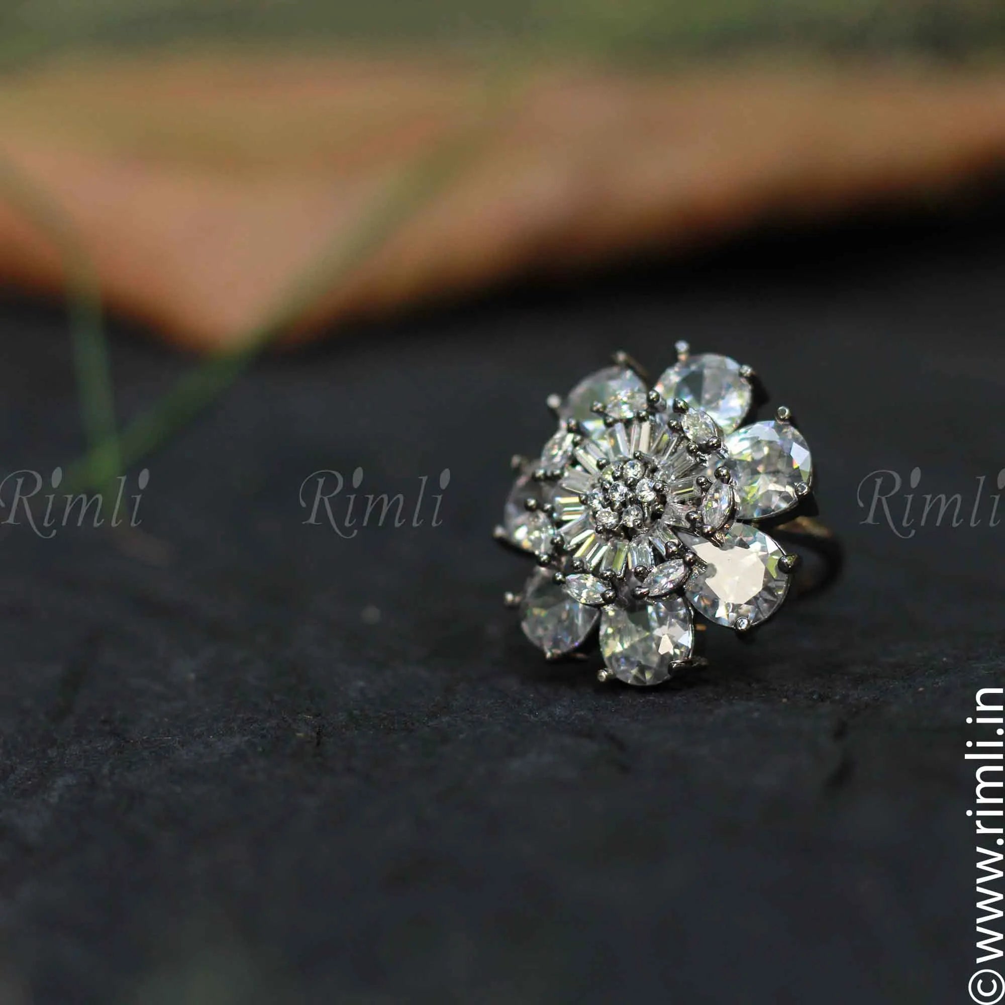 Zircon Ring - Rimli Boutique