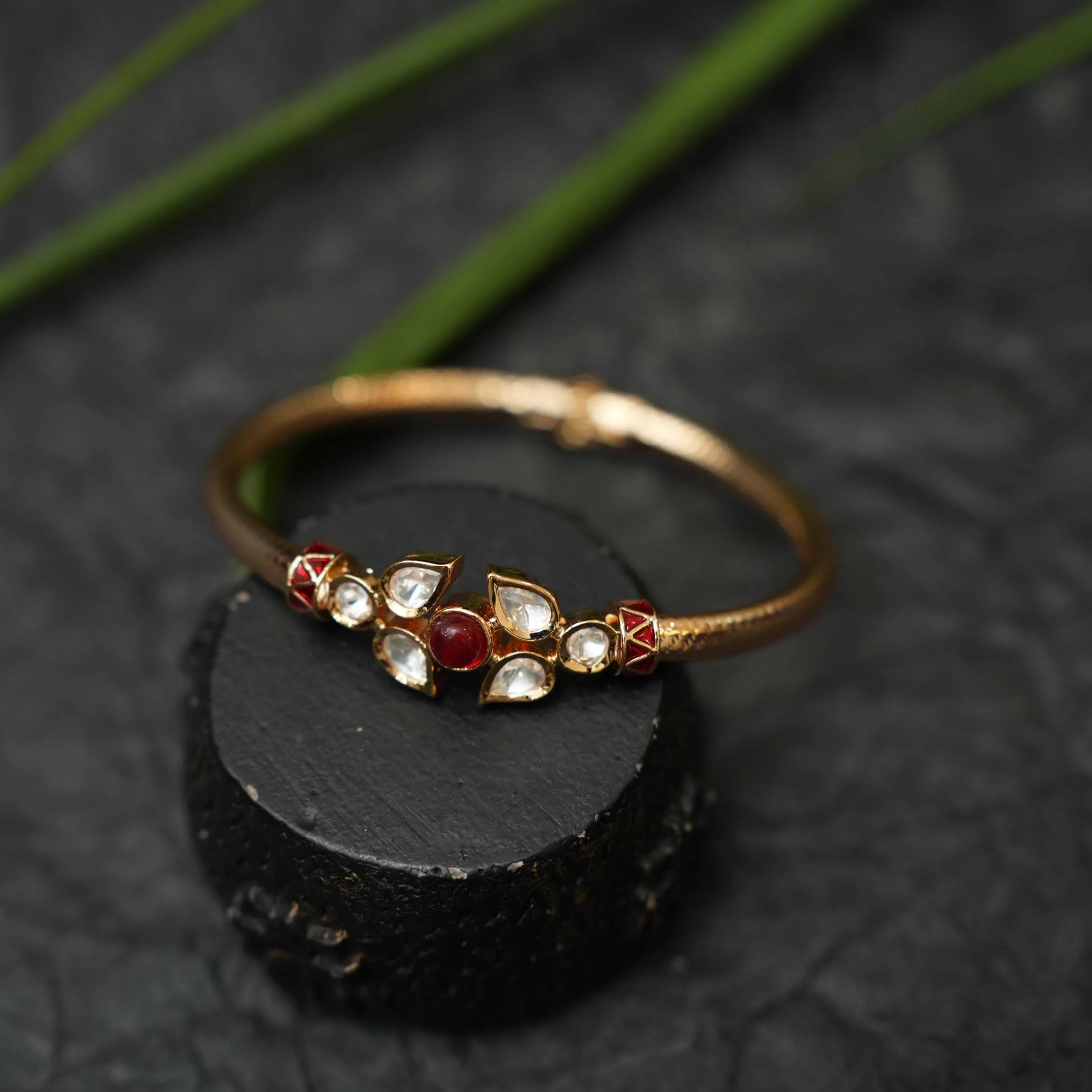 Rabiya Kundan Bracelet - Red