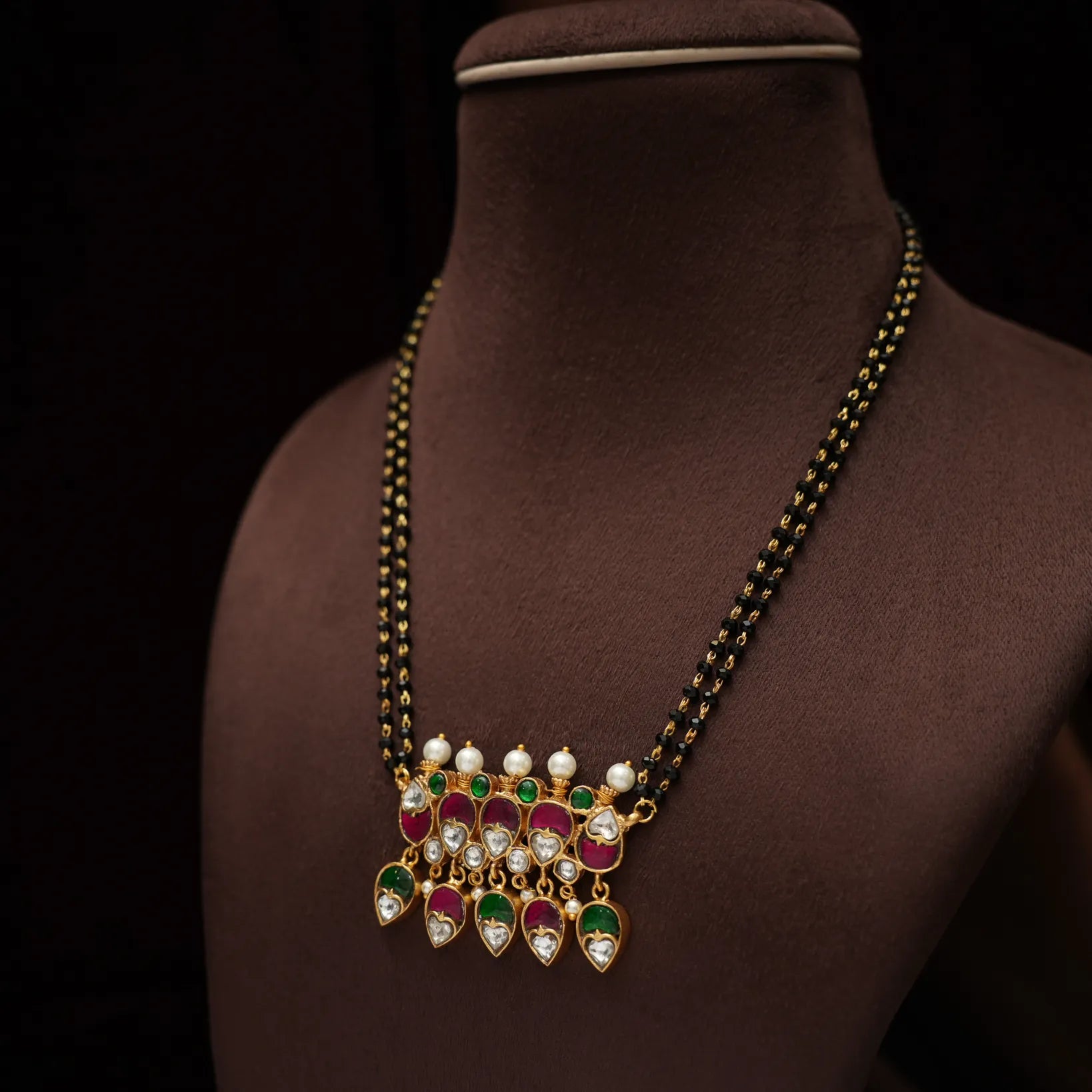 Rakasa Antique Beaded Necklace - Red & Green