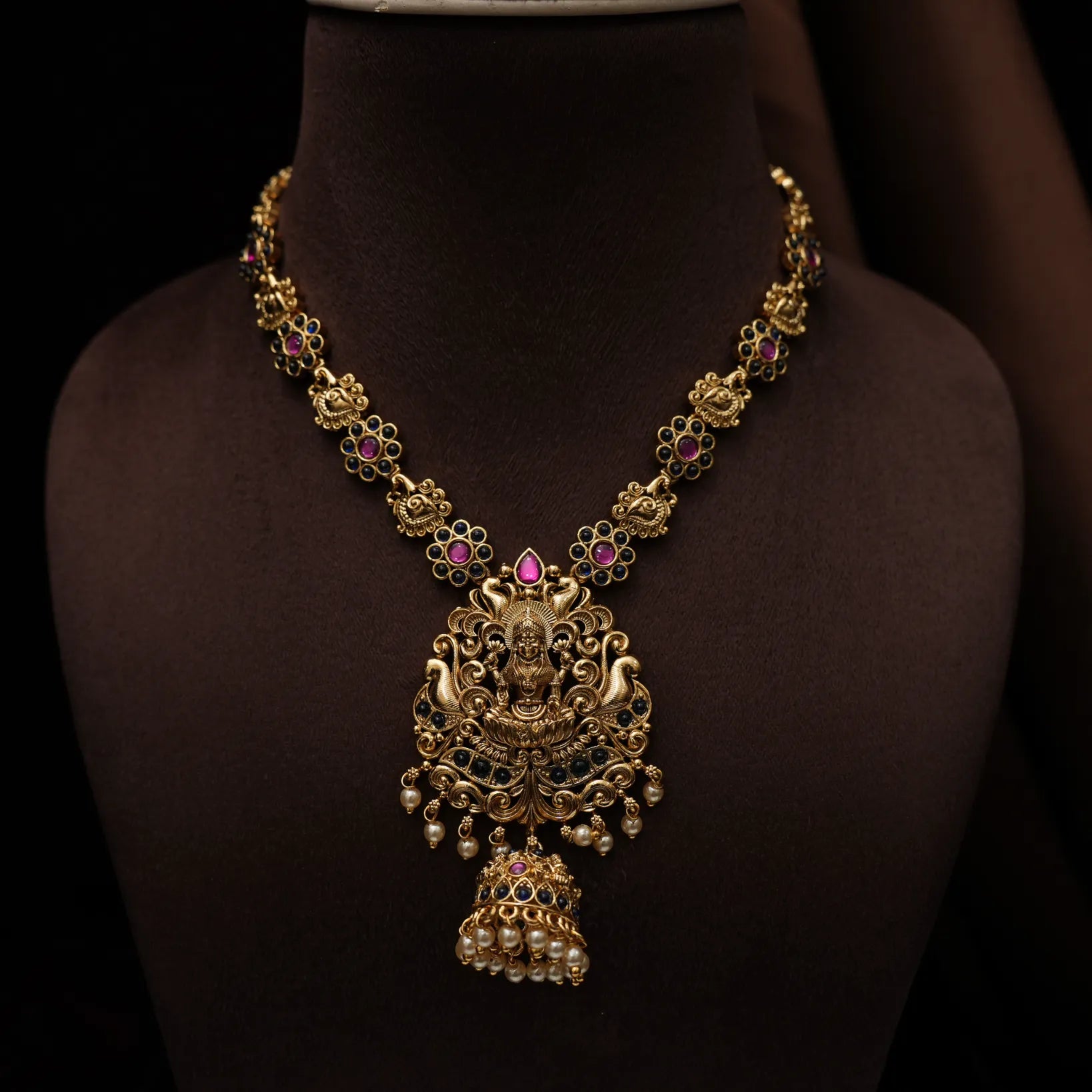 Ranvita Antique Necklace