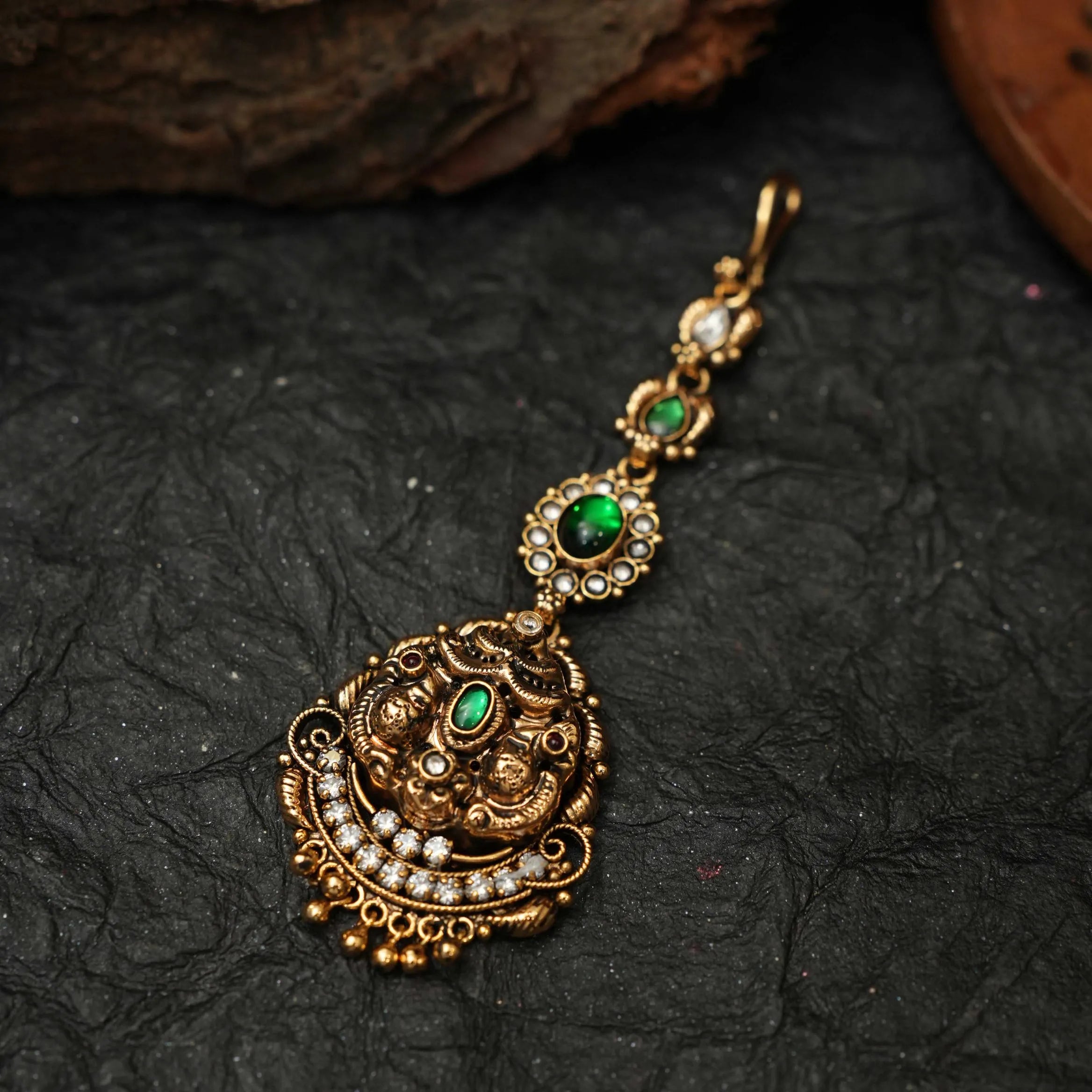 Raveena Nagas Antique Tikka