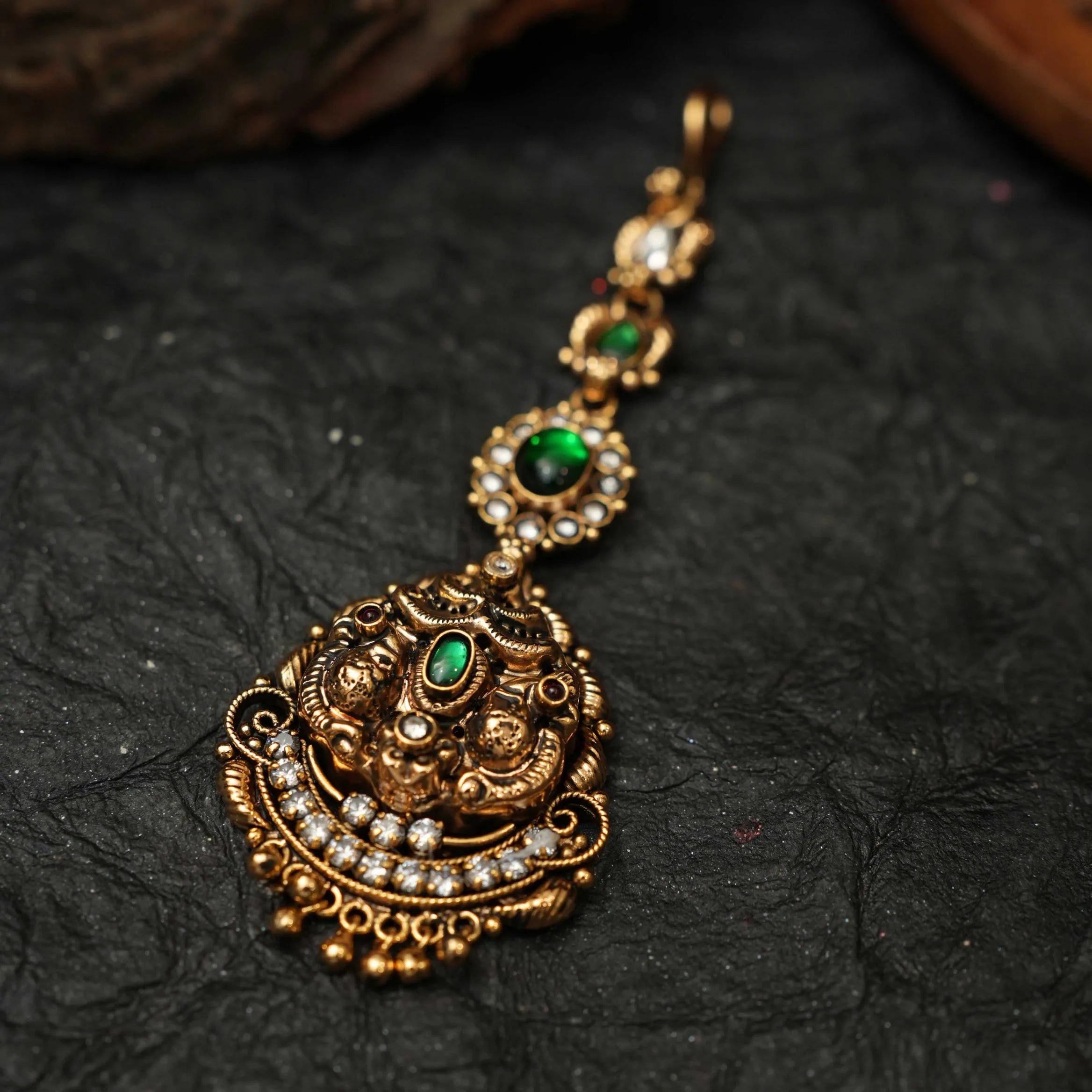 Raveena Nagas Antique Tikka