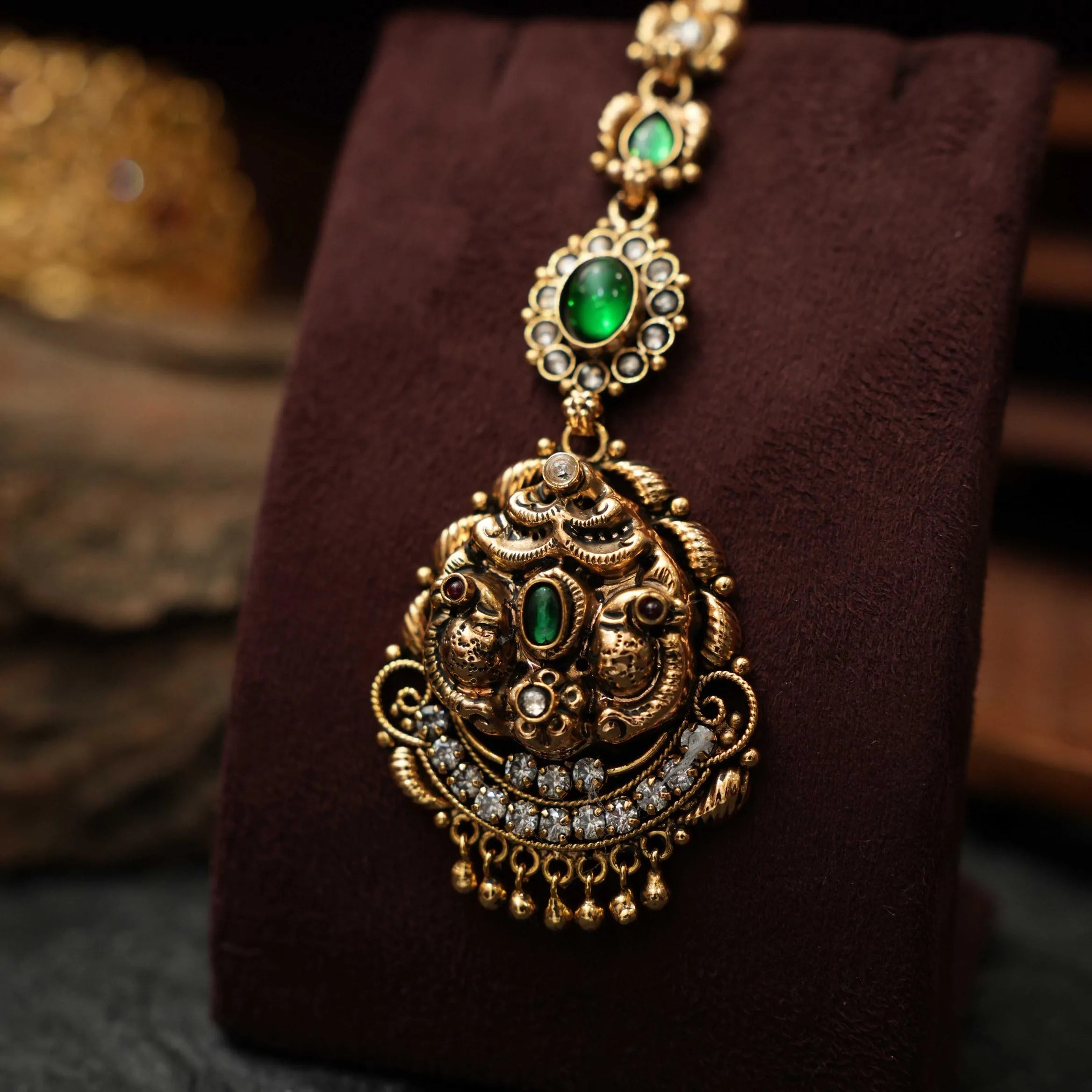 Raveena Nagas Antique Tikka