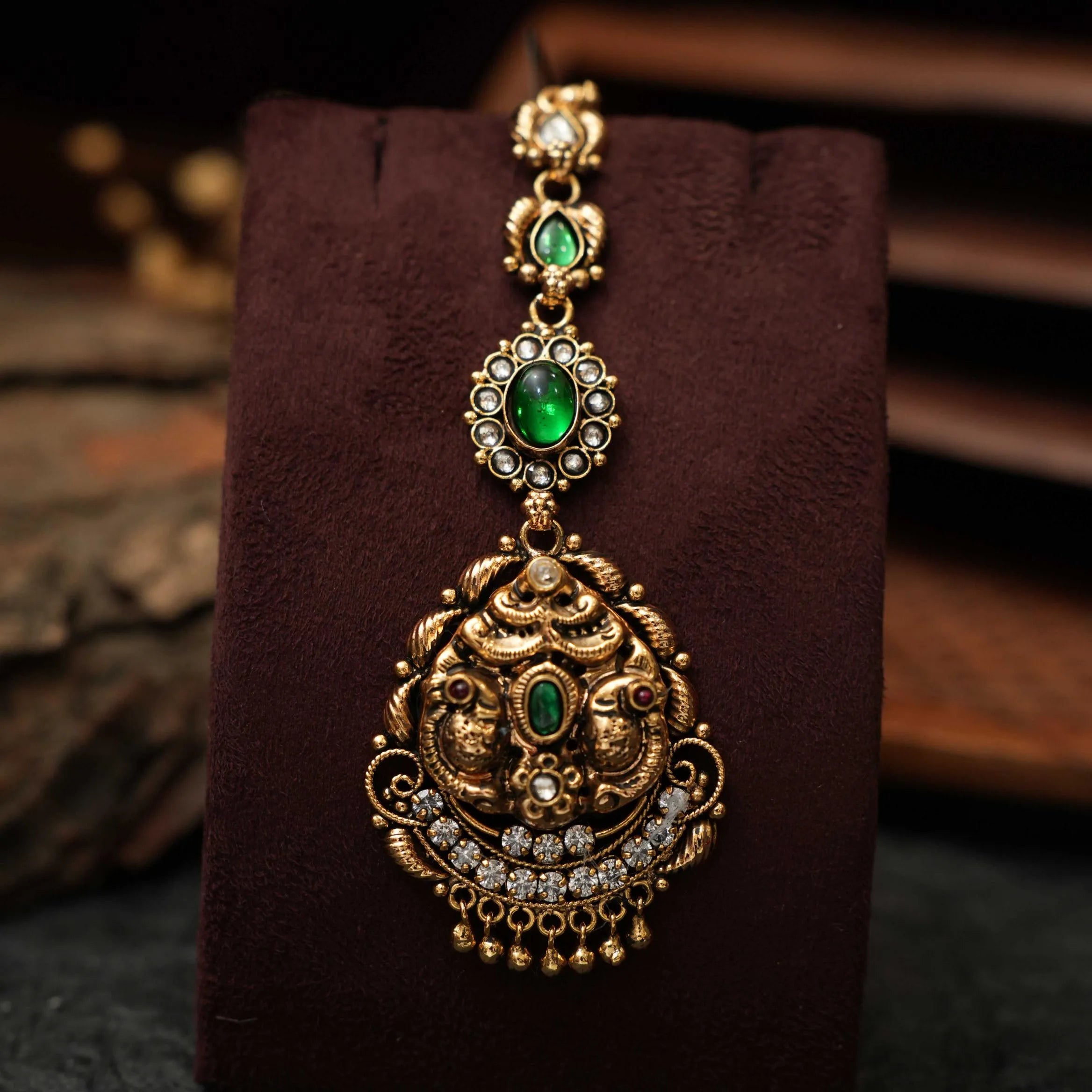 Raveena Nagas Antique Tikka