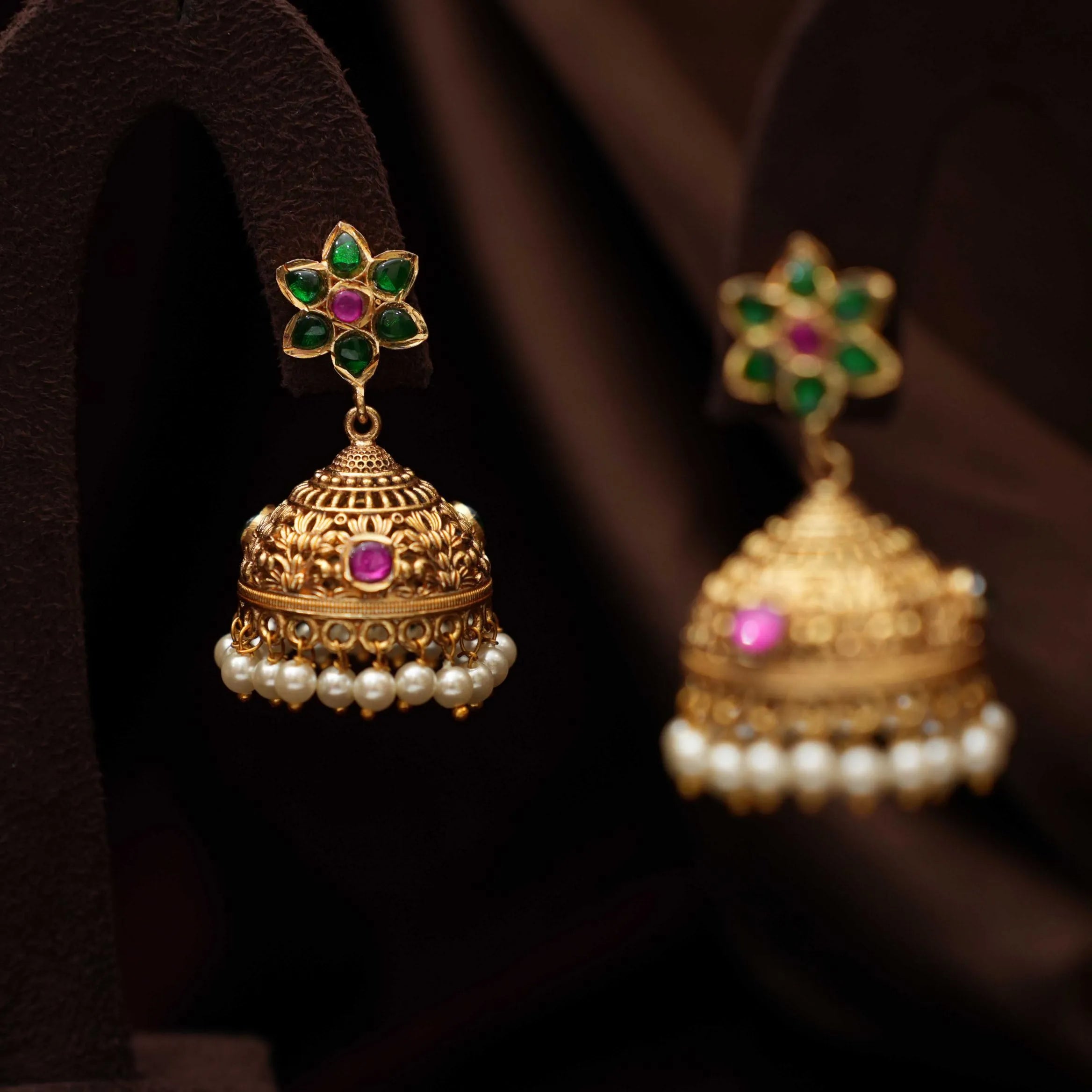 Reeyanshi Antique Jhumka Earrings - Green & Red