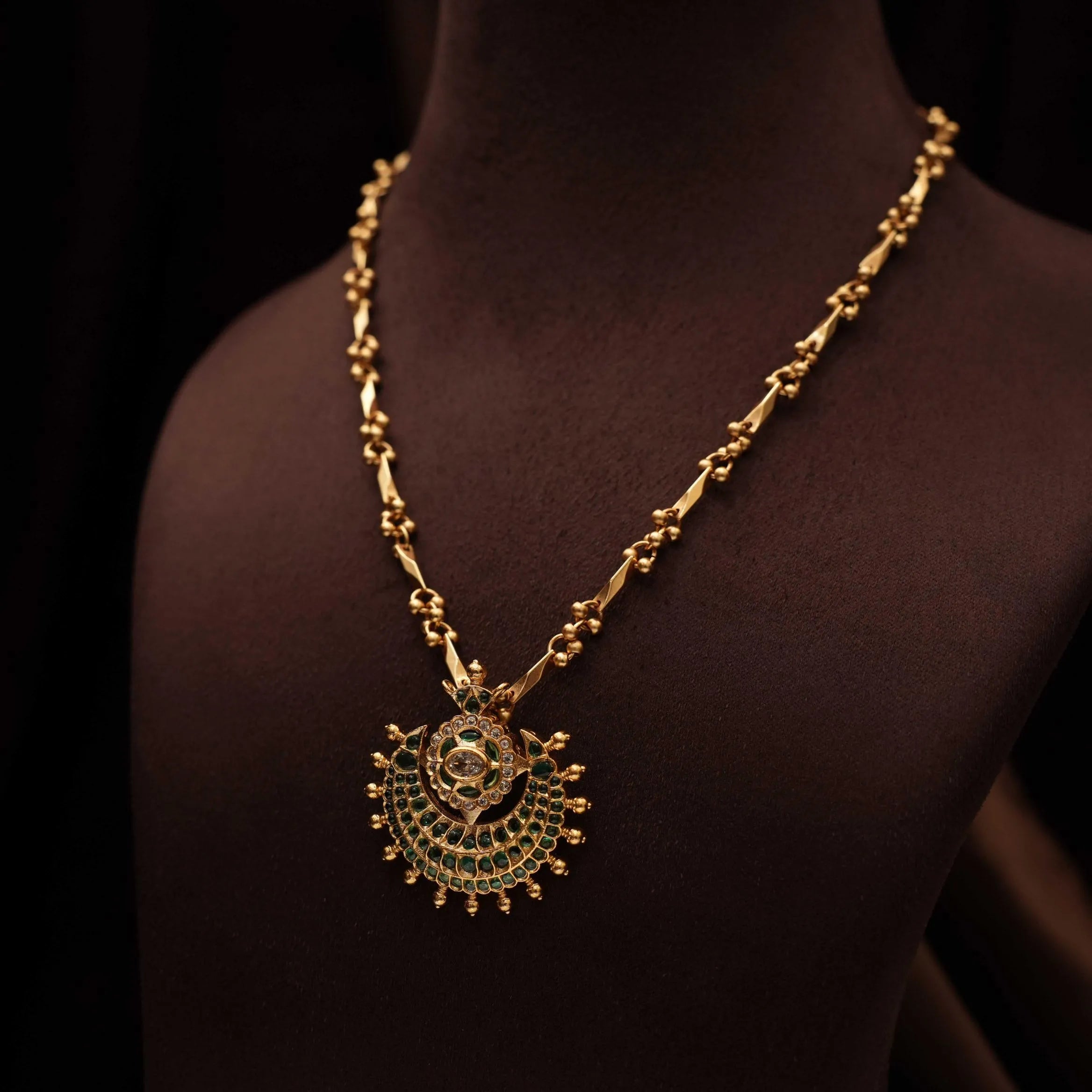 Reyansh Antique Necklace - Green