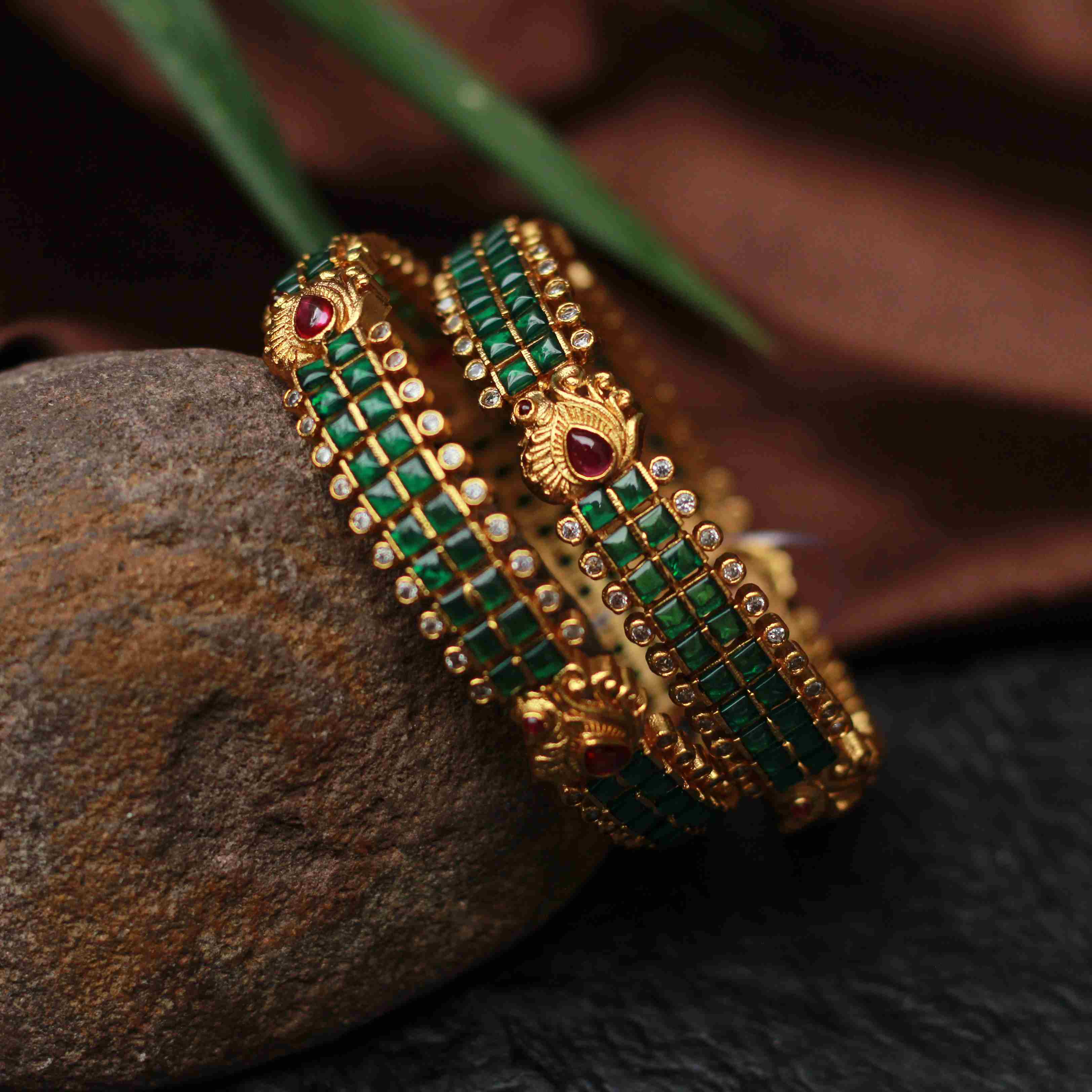 Ridvi Traditional Bangles - Green