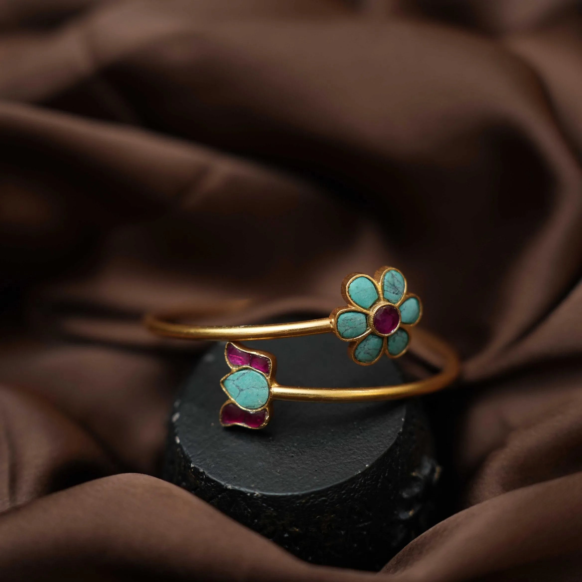 Rishu Silver Kada Bangle