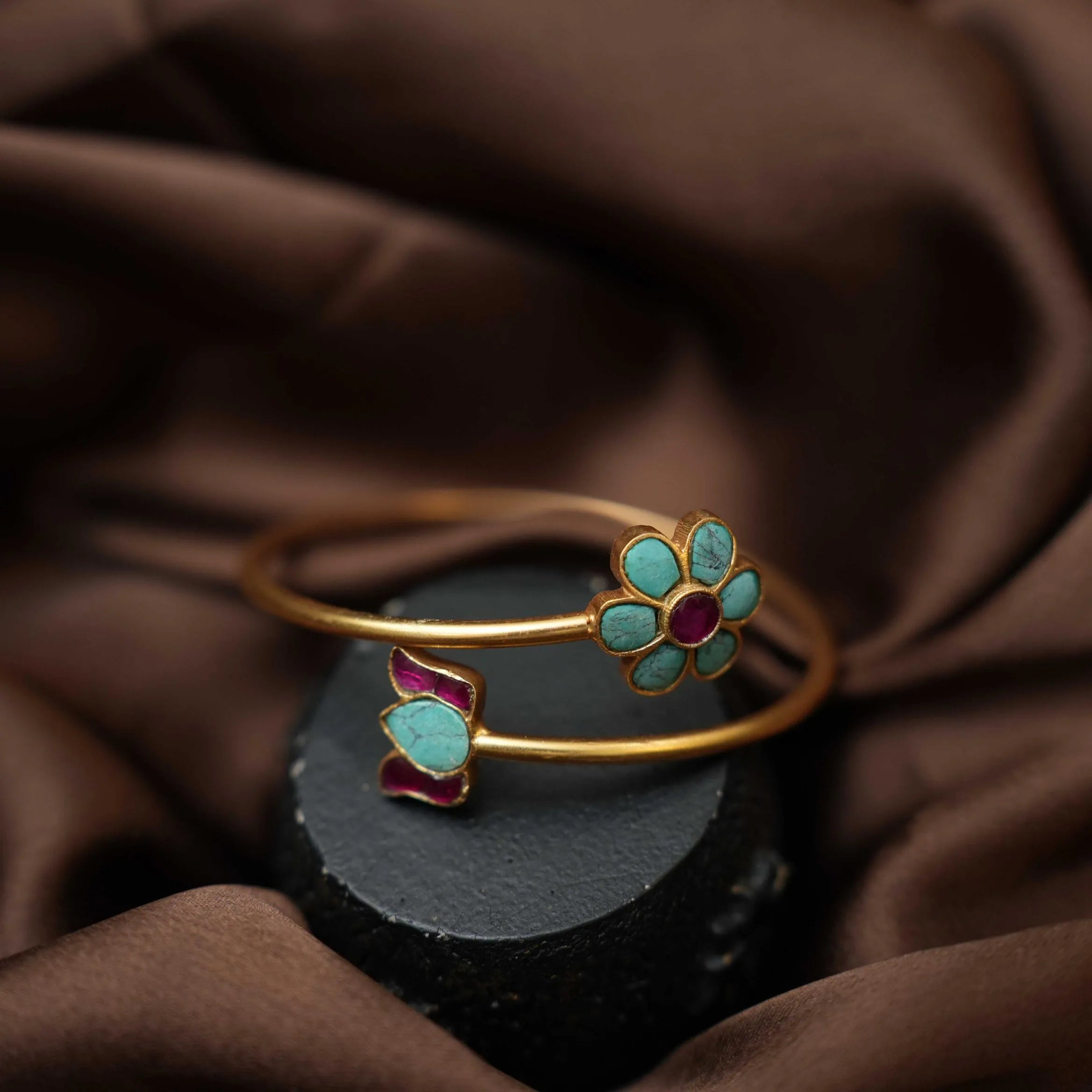 Rishu Silver Kada Bangle