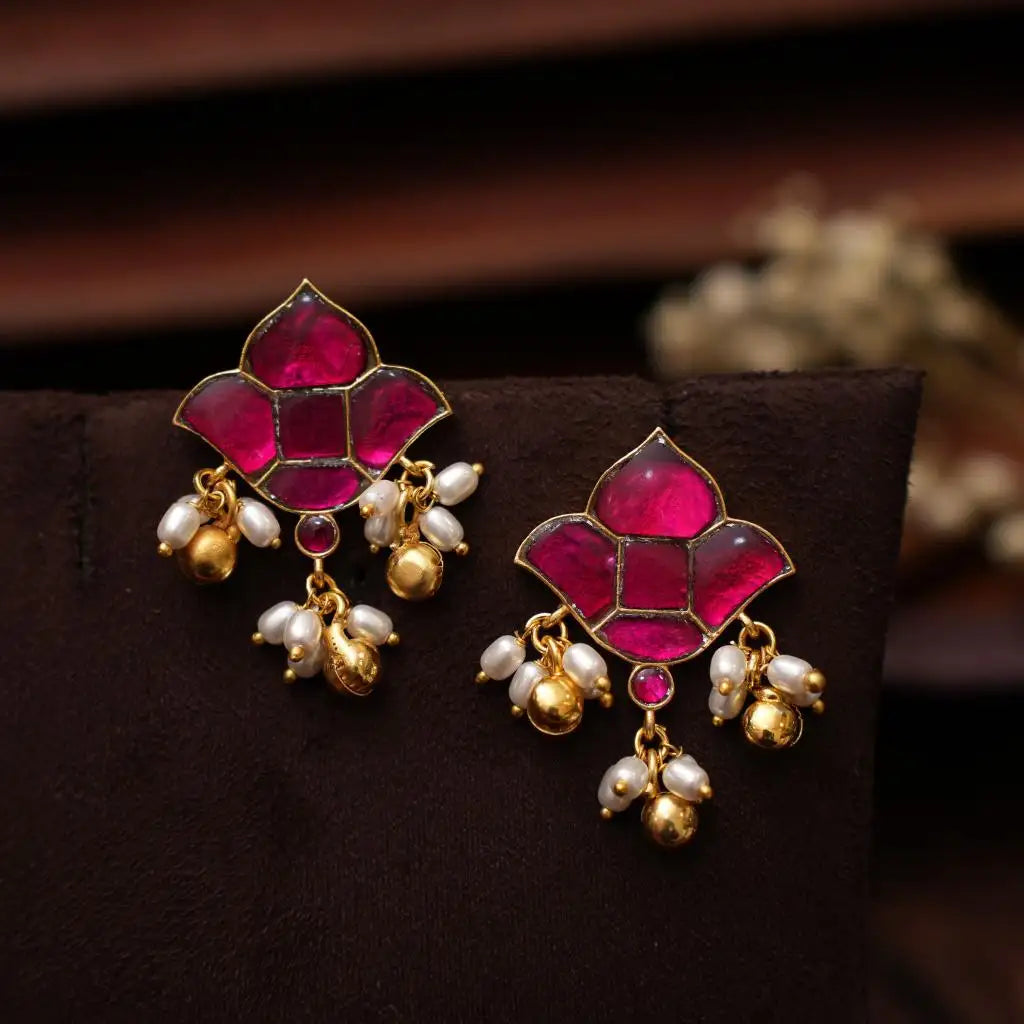 Rohati Polki Ear Stud - Pinkish Red