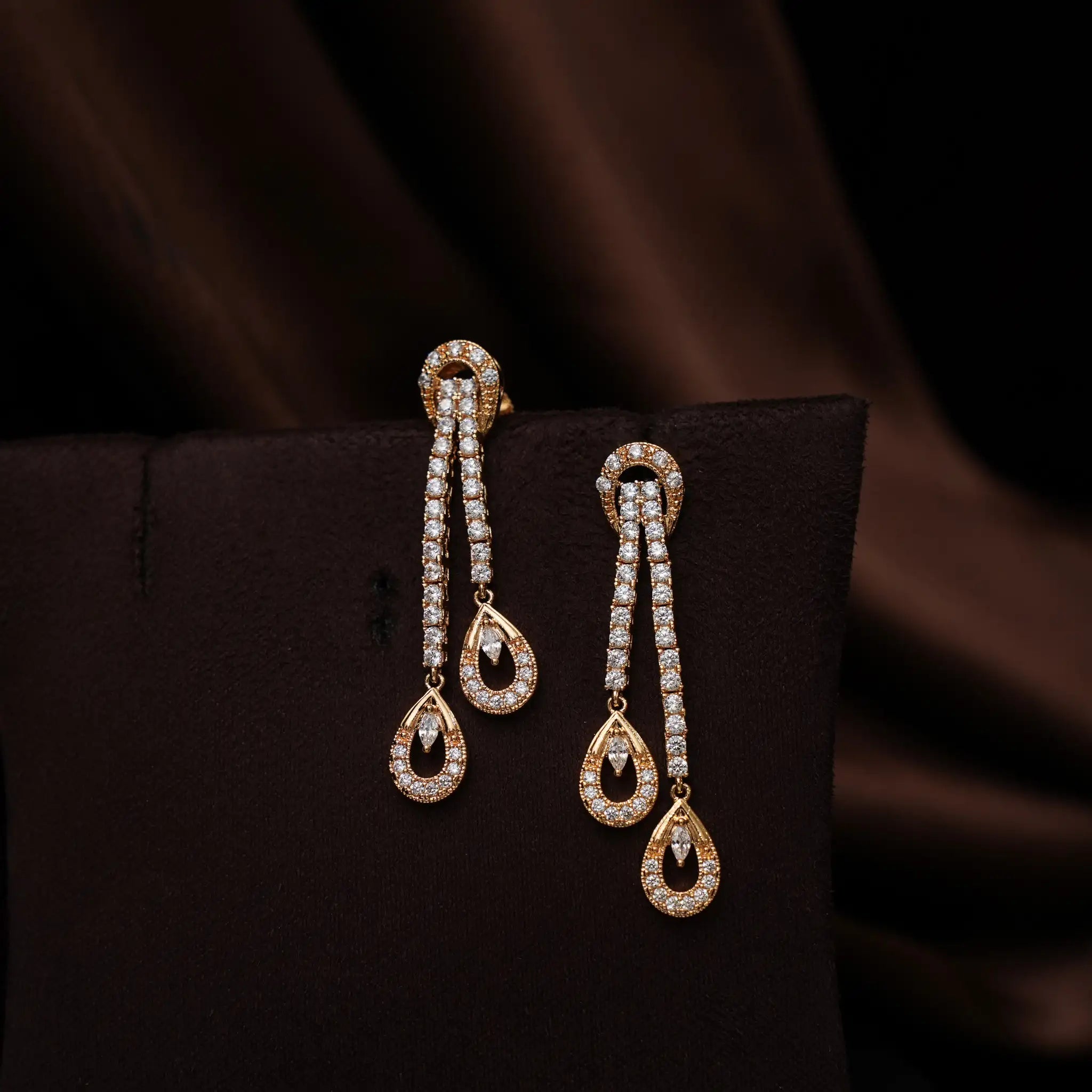 Rucya Zircon Necklace