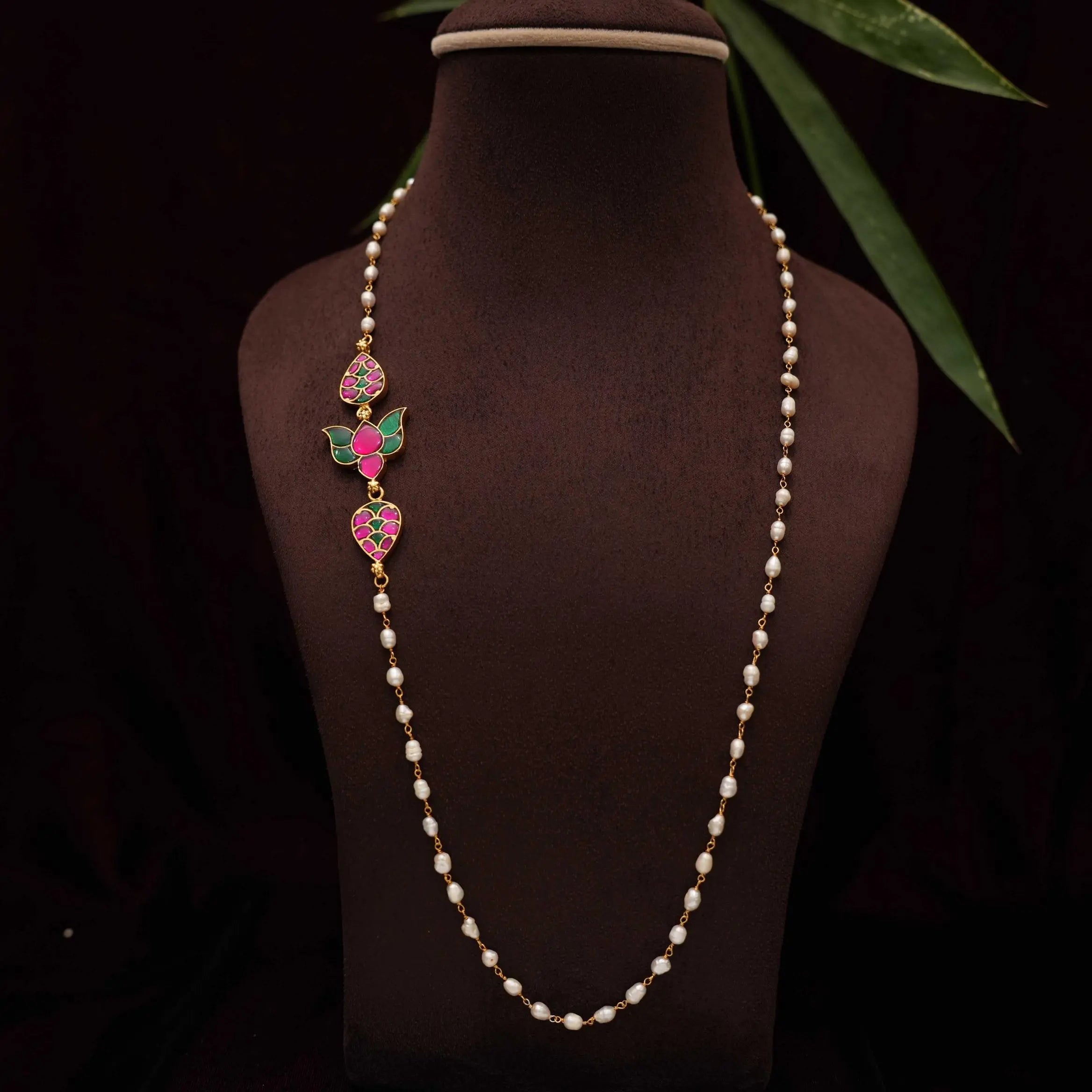 Rusha Silver Mugappu Chain - Banu