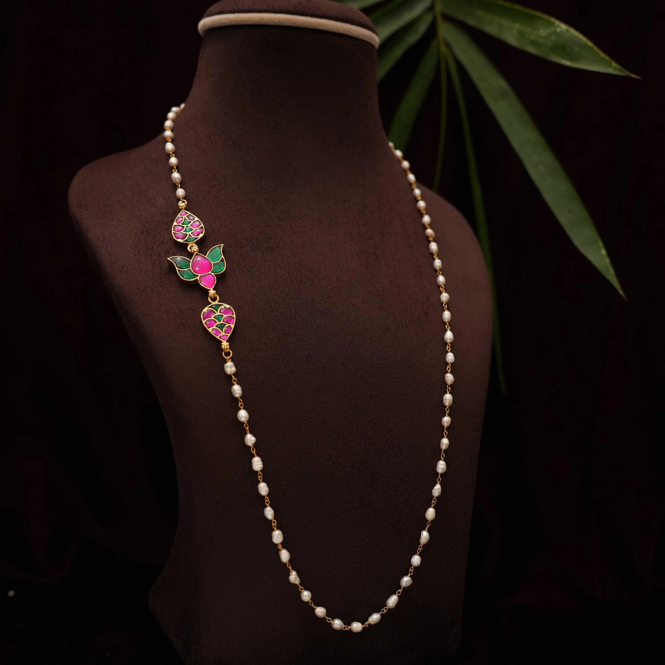 Rusha Silver Mugappu Chain - Banu