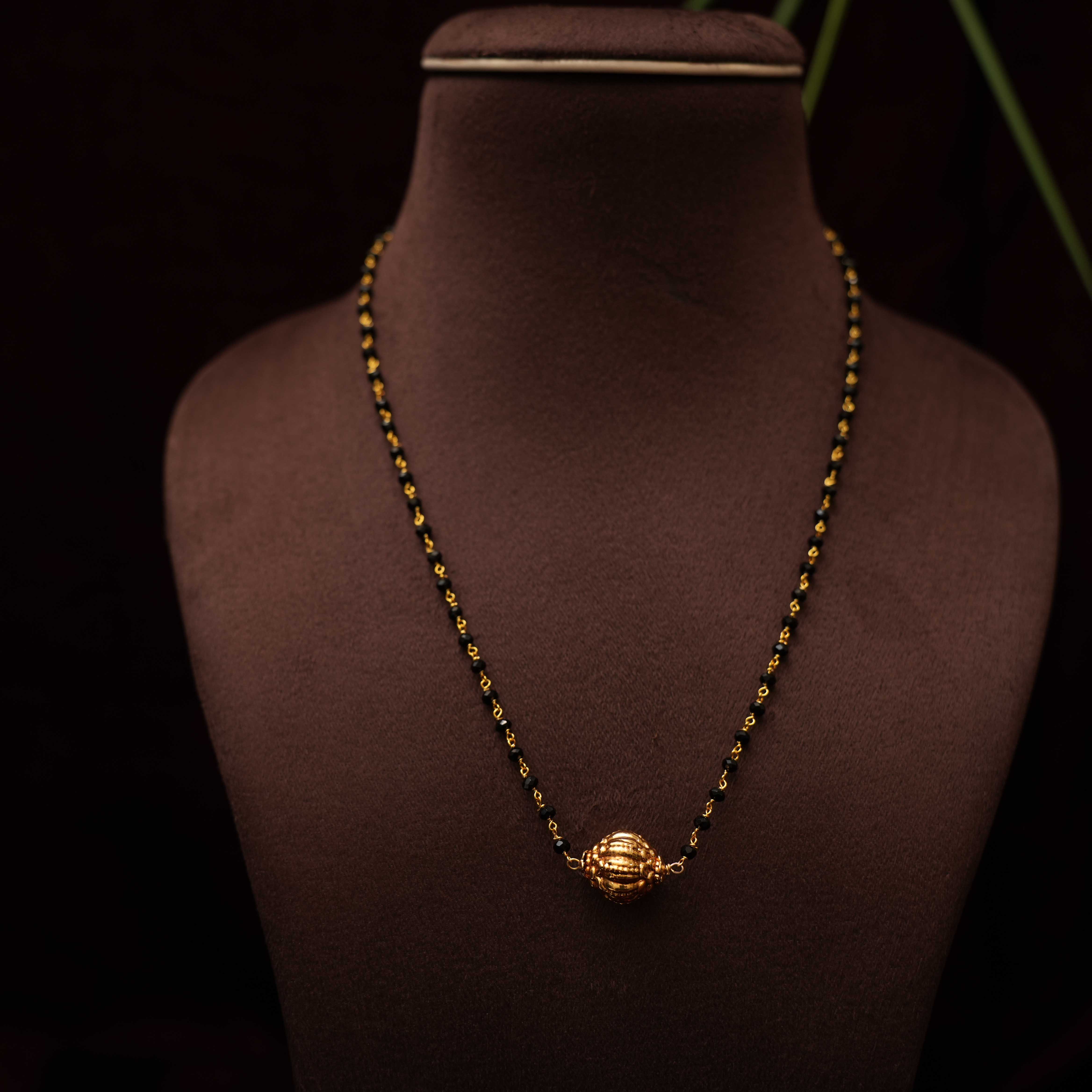 Sujitha Minimal Necklace - Rimli Boutique