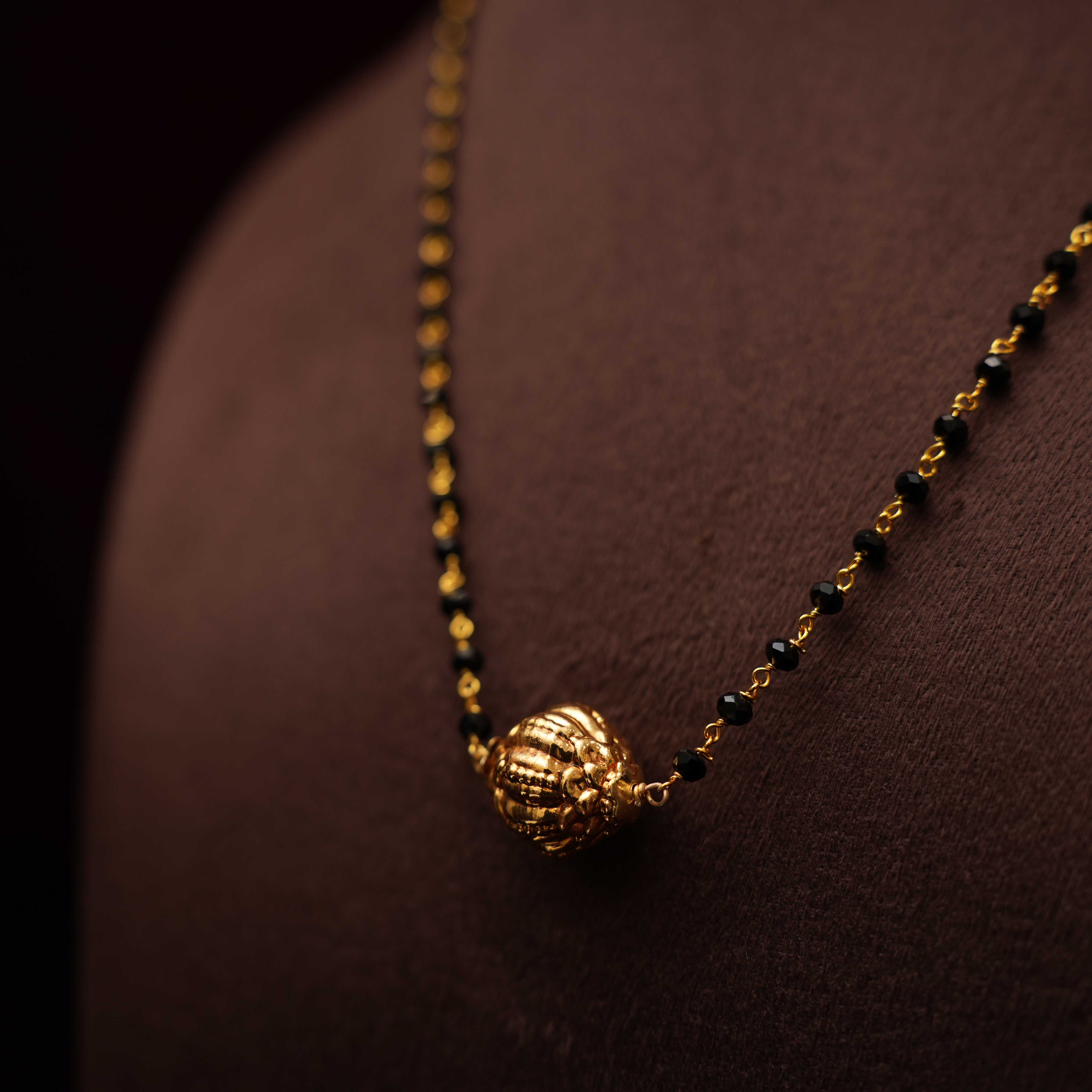 Sujitha Minimal Necklace - Rimli Boutique