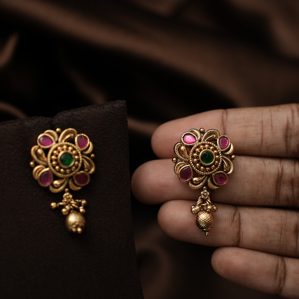 Sanjana Antique Ear Stud - Red & Green
