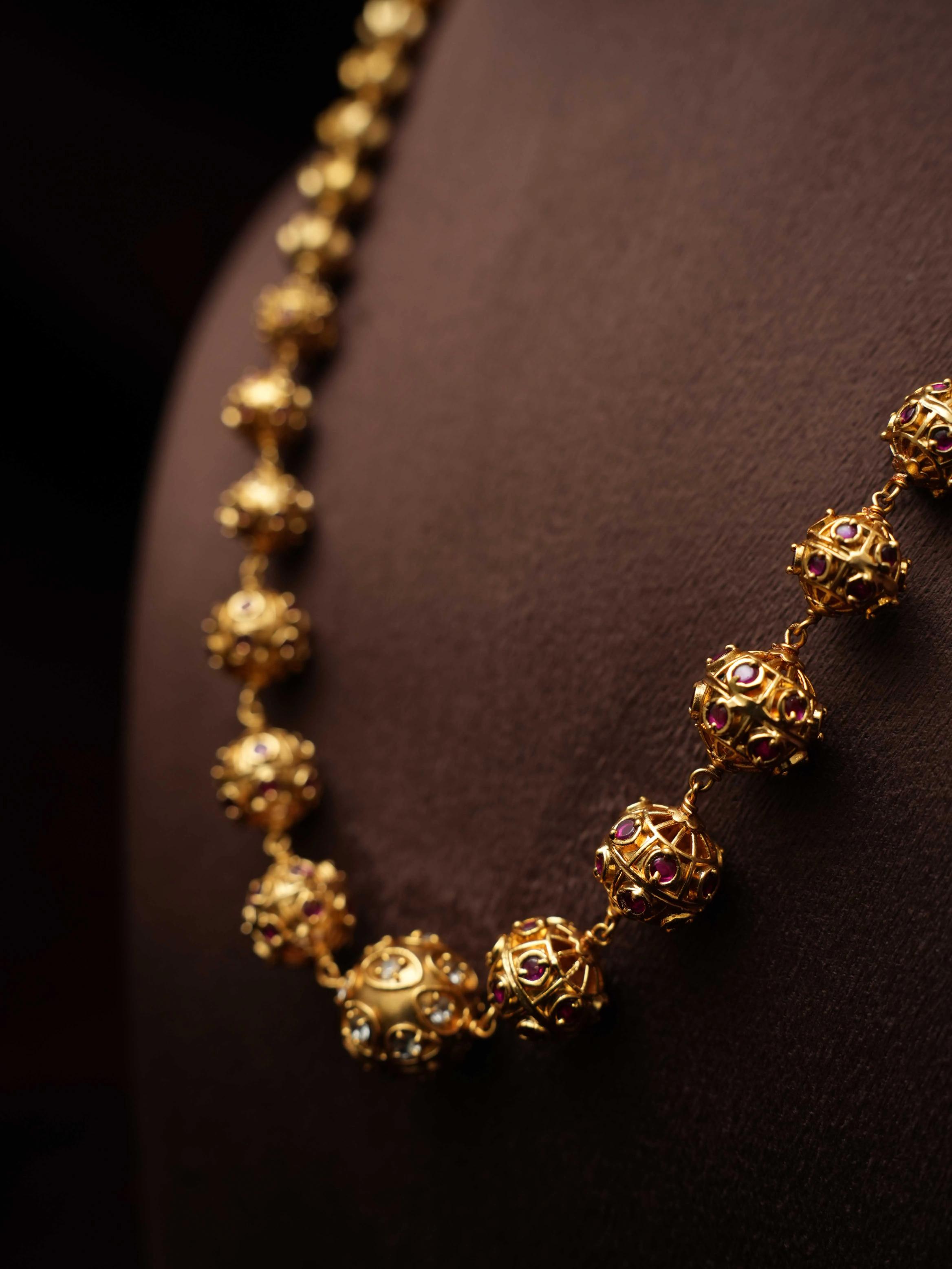 SHANA SINGLE LAYERED ANTIQUE NECKLACE - Rimli Boutique