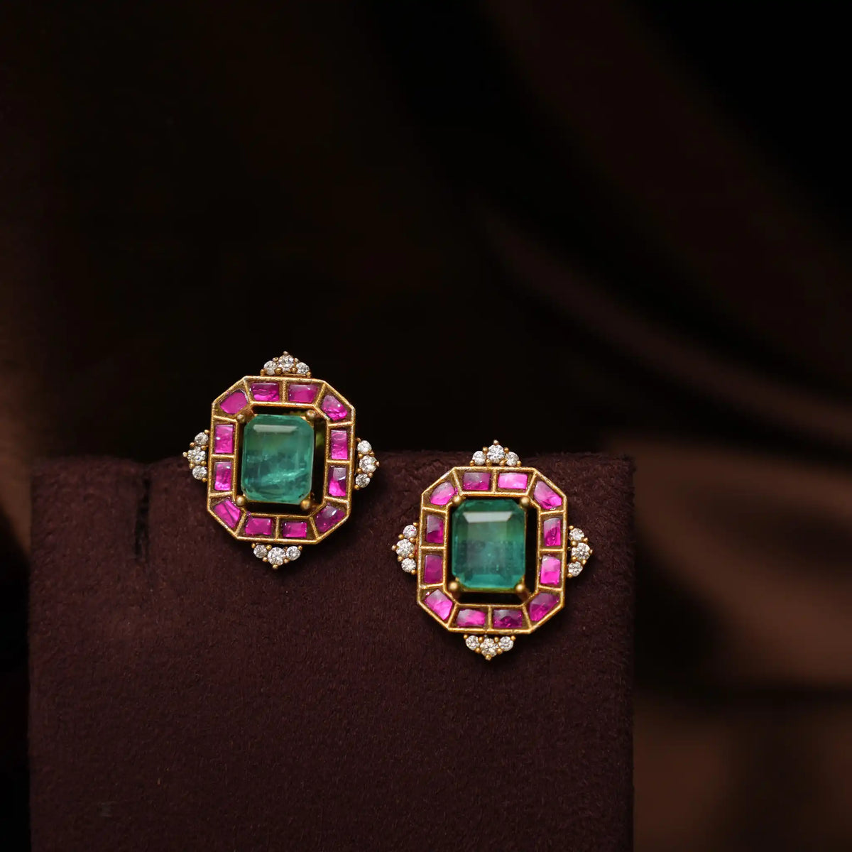 Delvika Polki Necklace - Green & Pink
