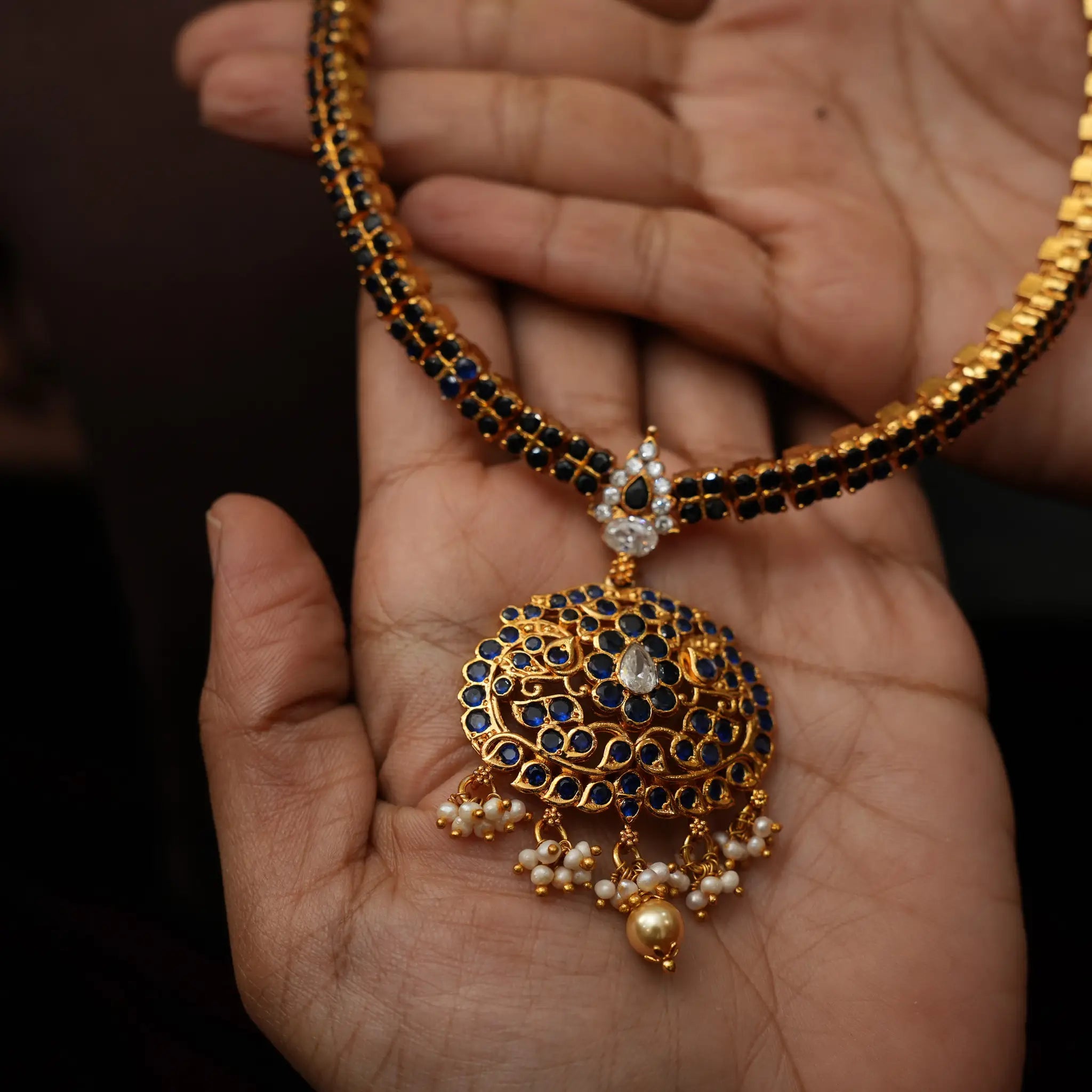 Saadhika Silver Attigai Necklace