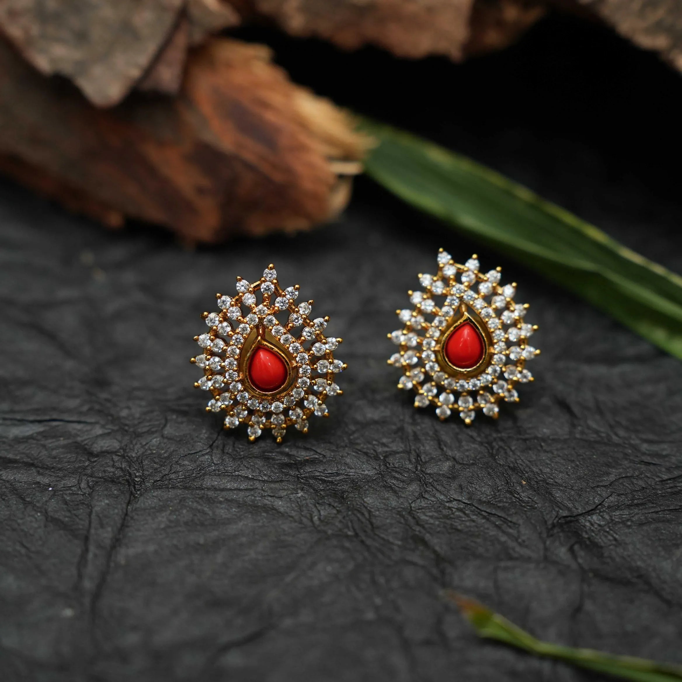 Saira Zircon Ear Stud