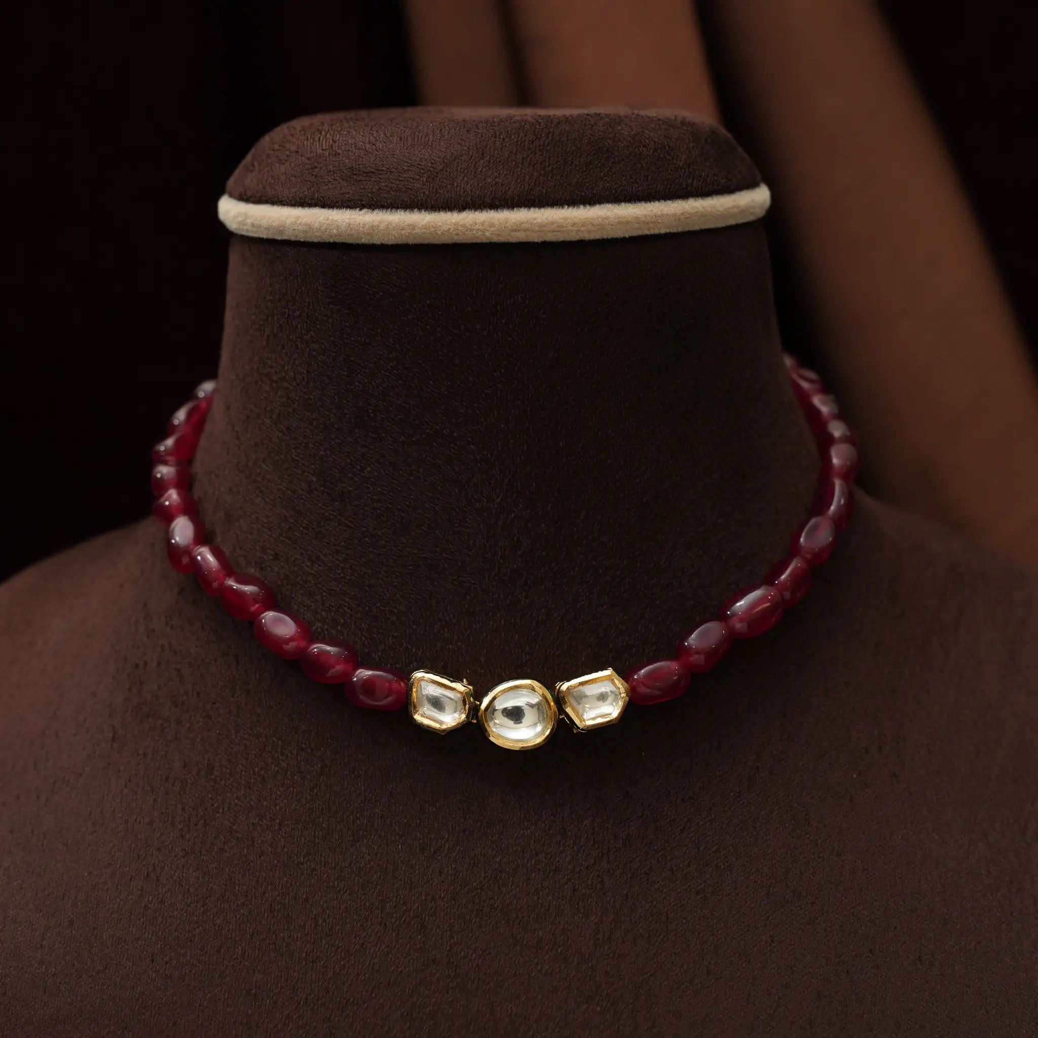 Sakshi Kundan Choker