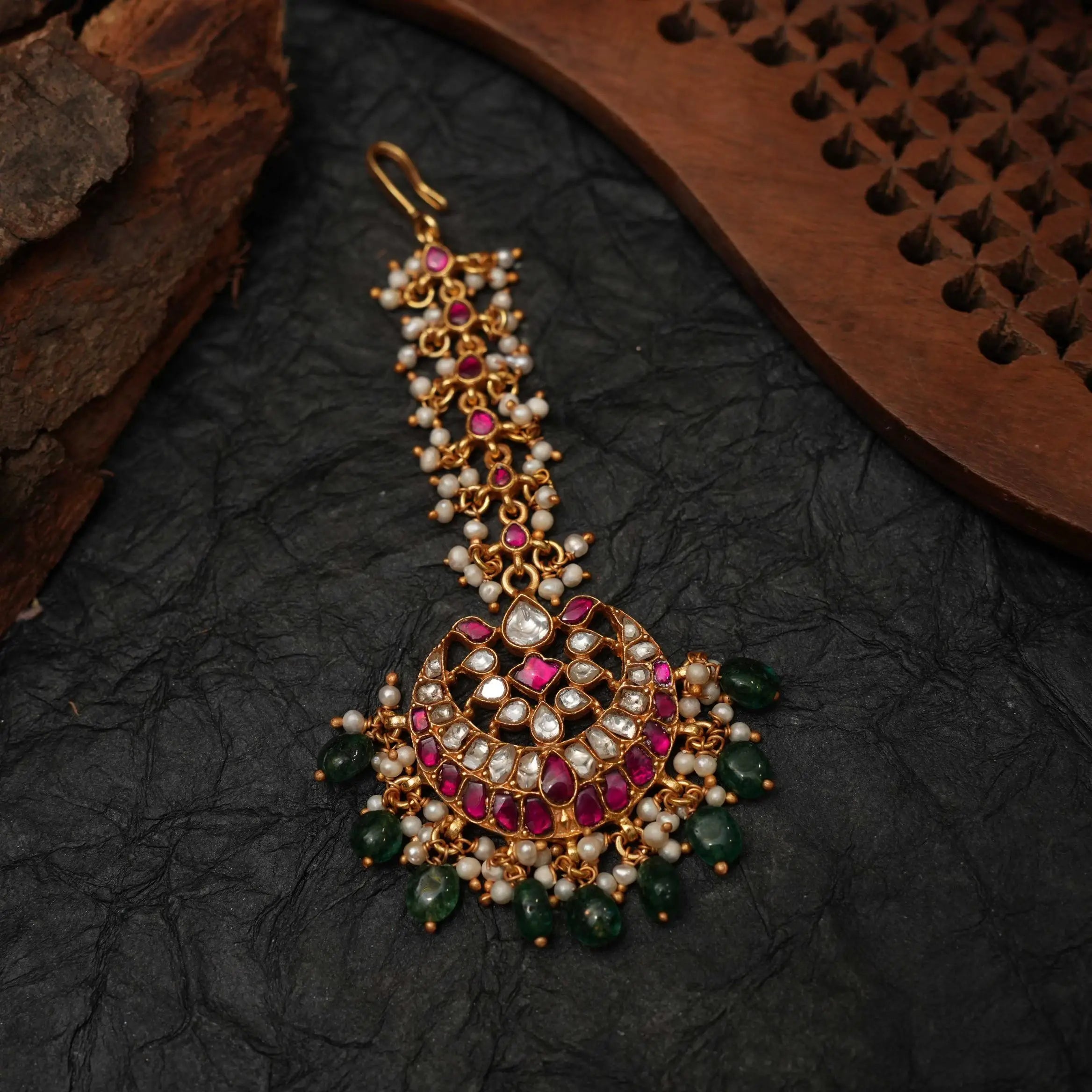 Samhita Silver Tikka