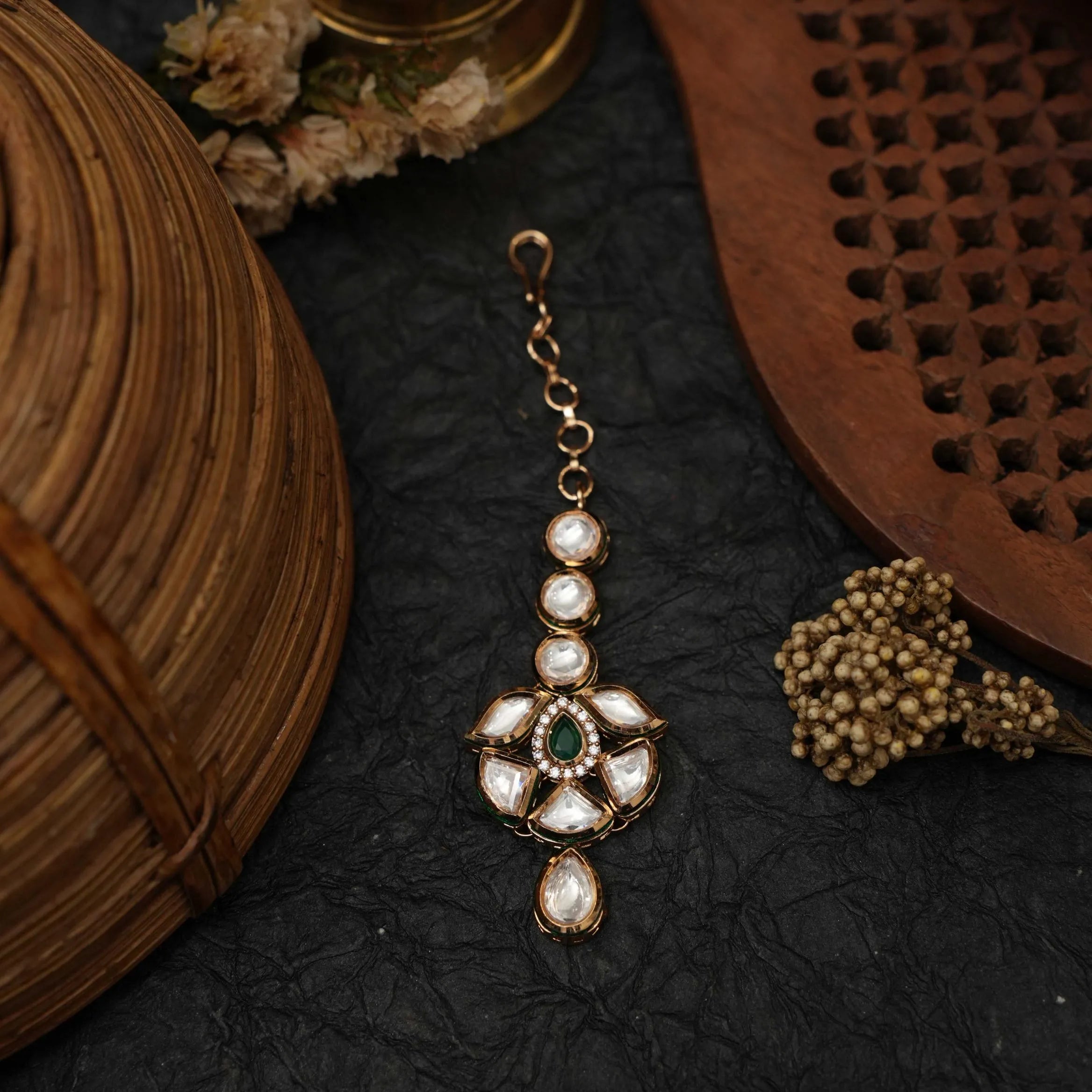 Samriddhi Kundan Tikka - Green